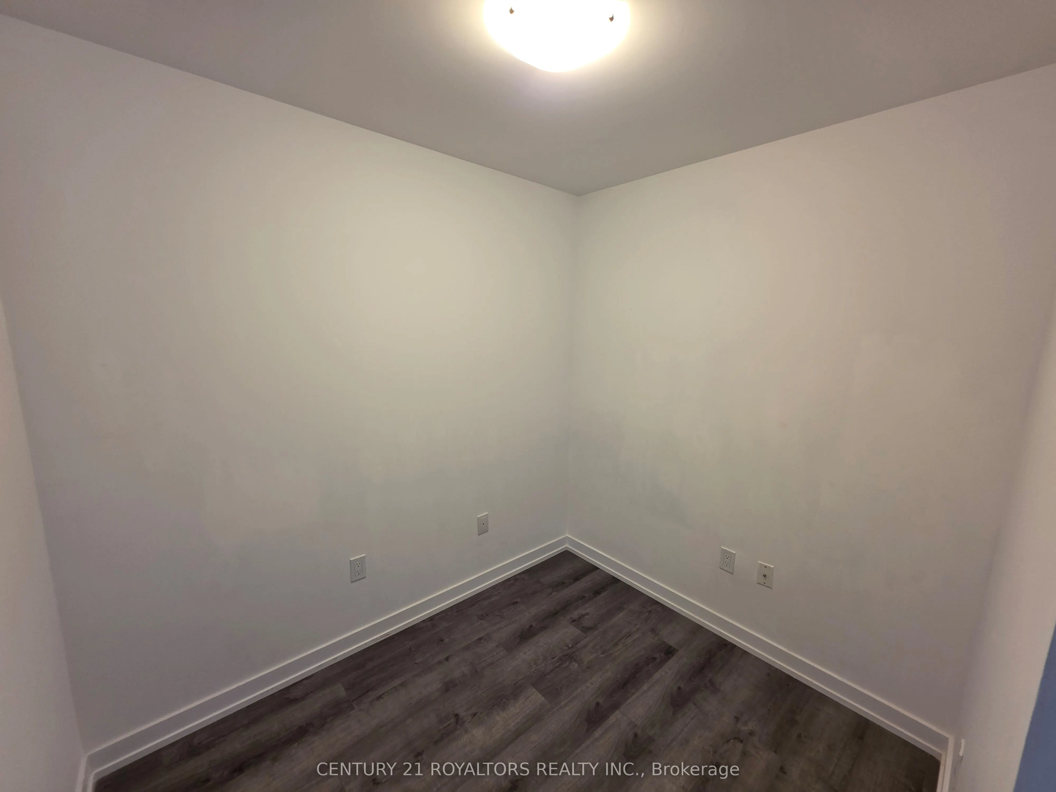 450 Dundas Street, #610