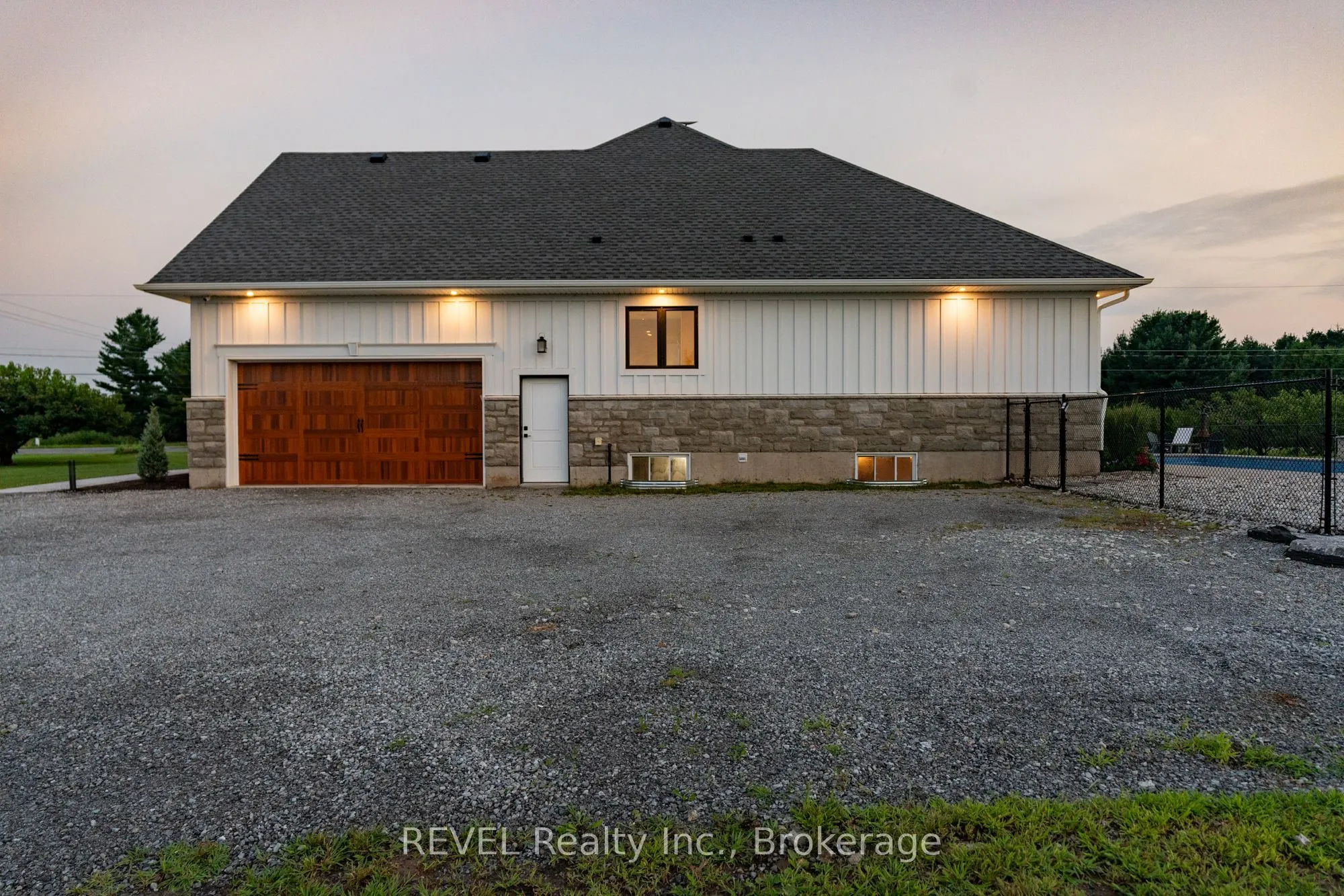864 CONCESSION 1 RD Road