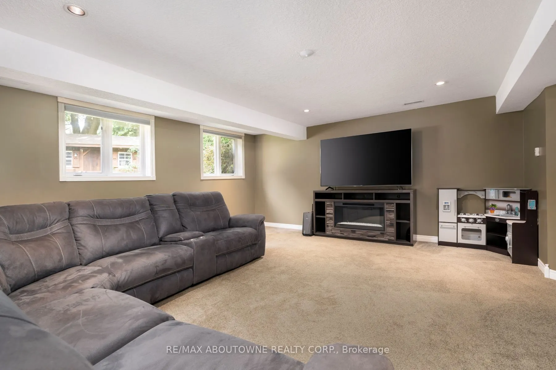42 Pearwood Court