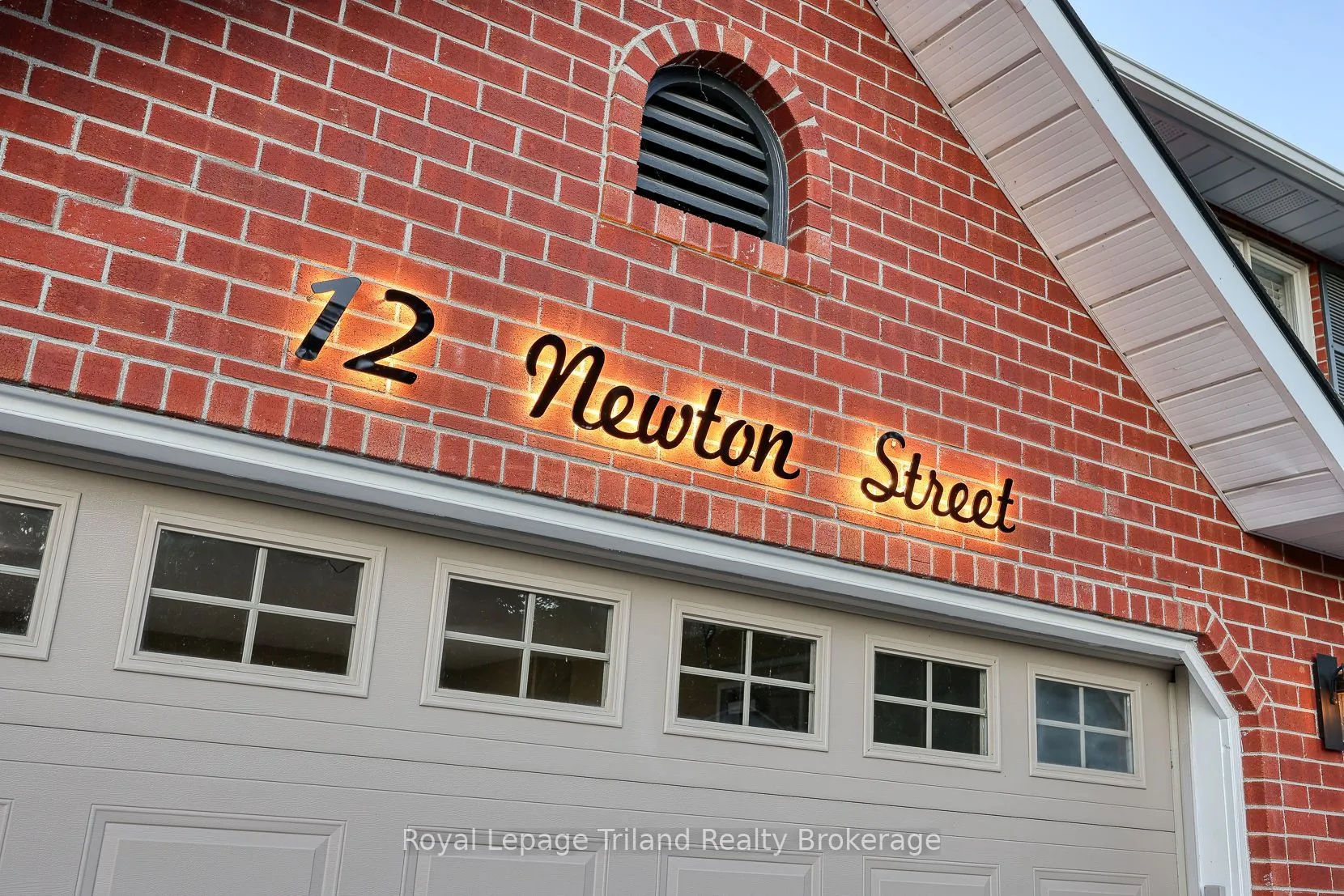 12 Newton Street