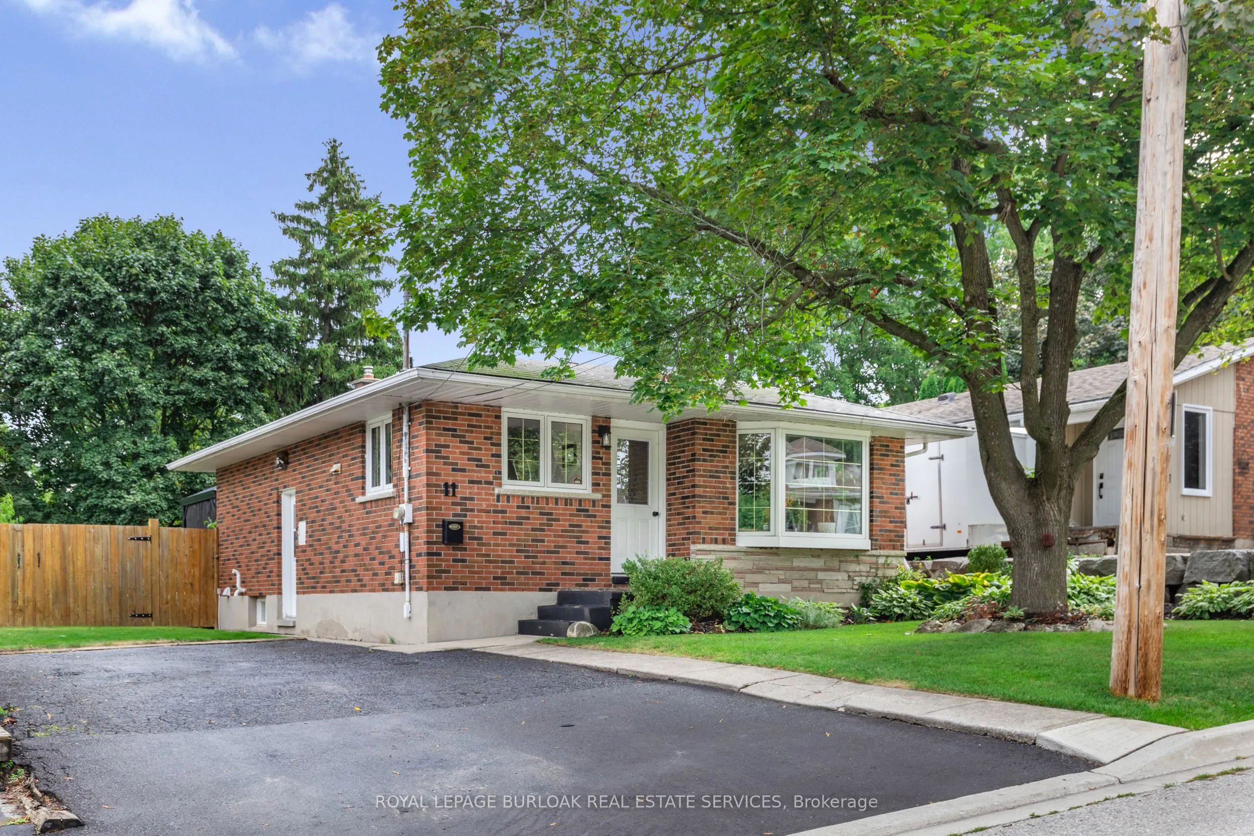 11 Flynn Avenue
