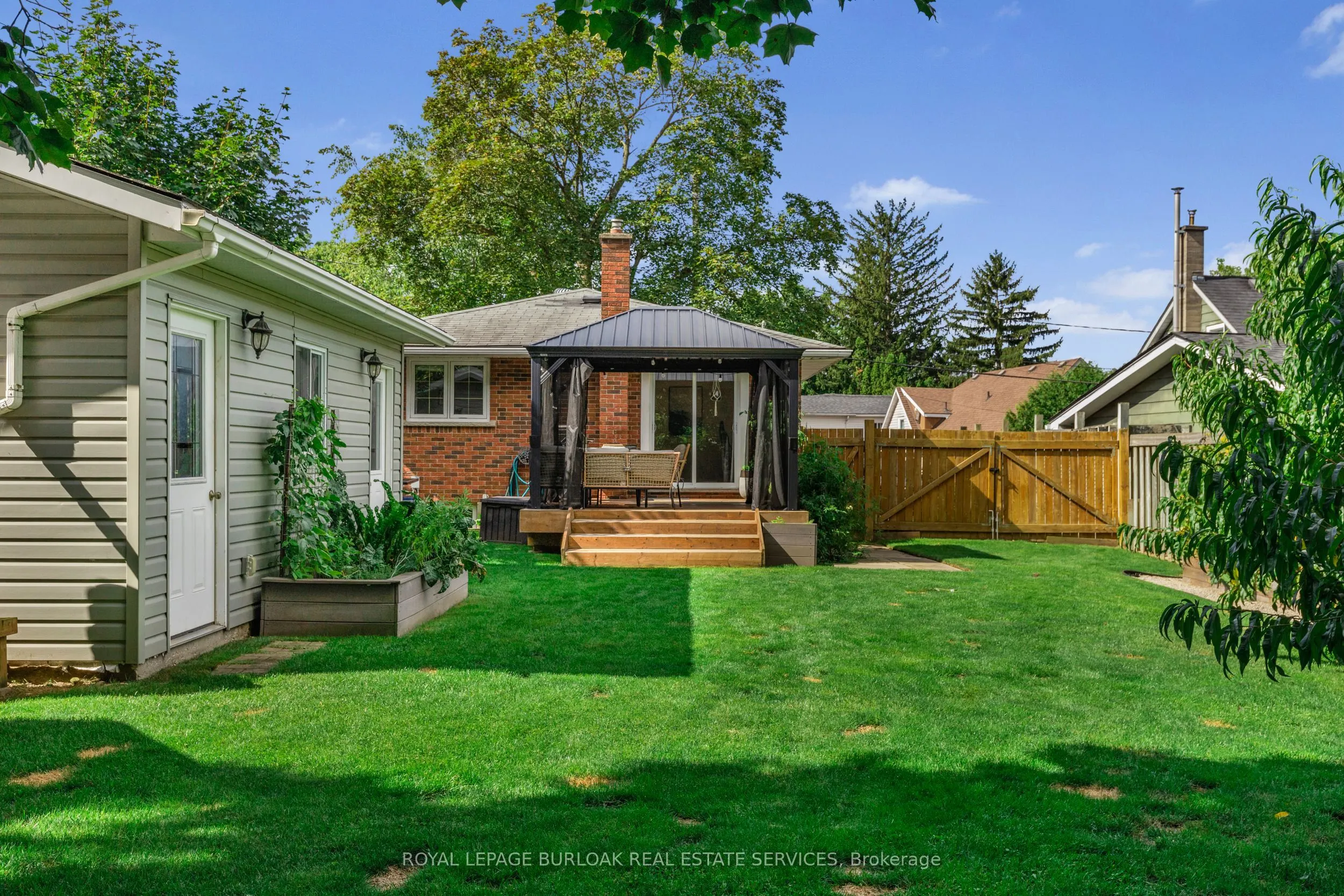11 Flynn Avenue