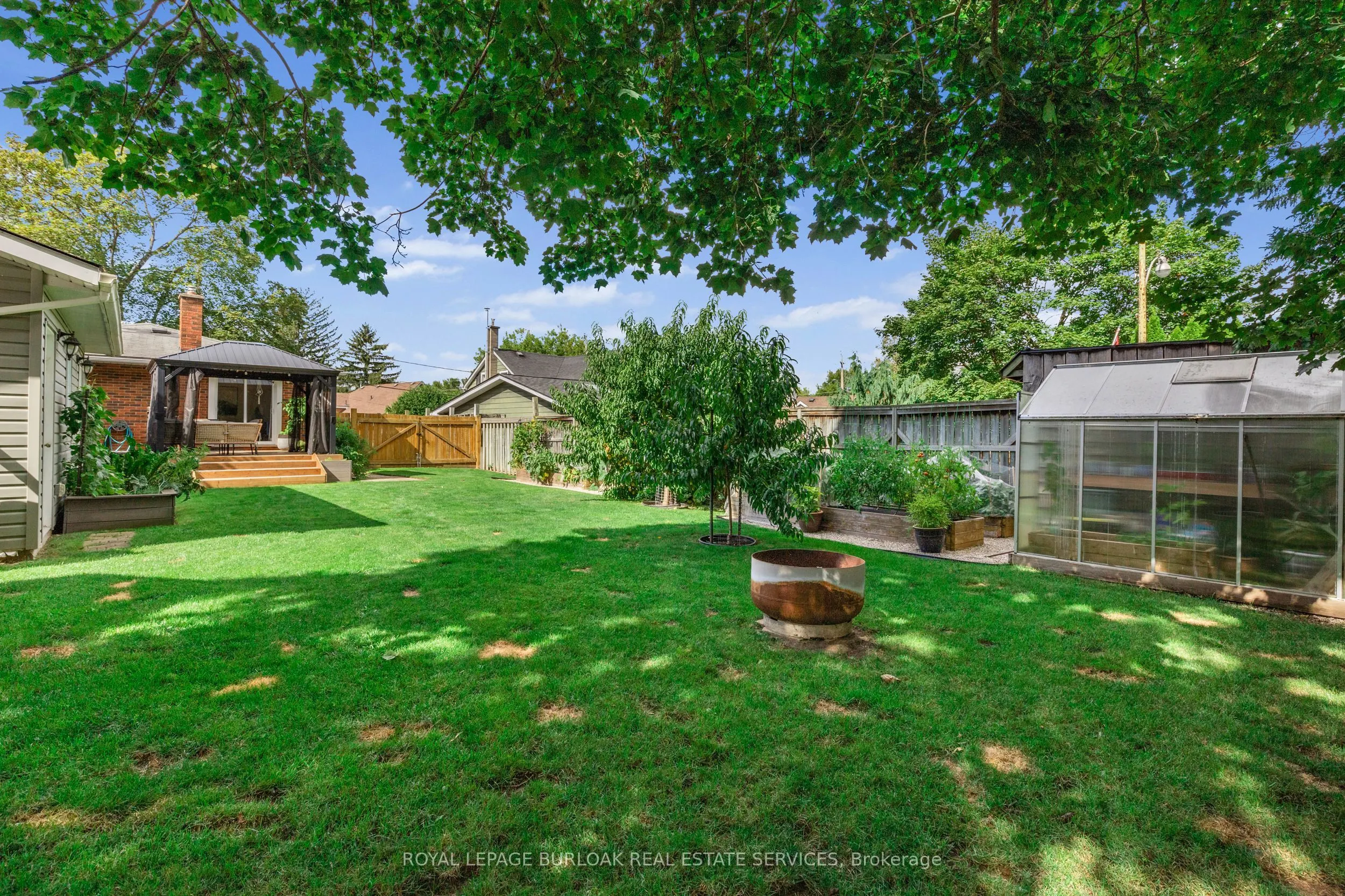 11 Flynn Avenue