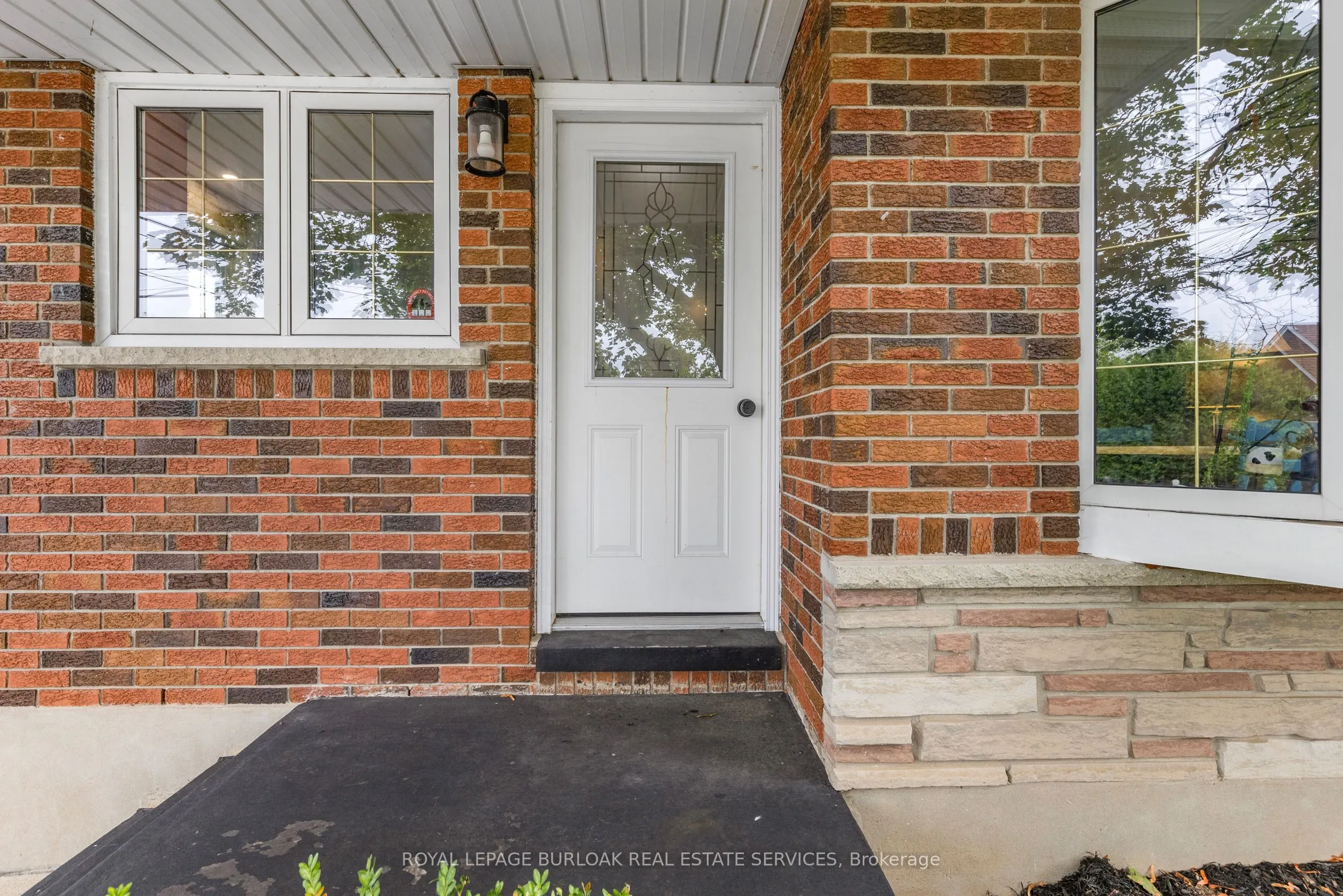 11 Flynn Avenue