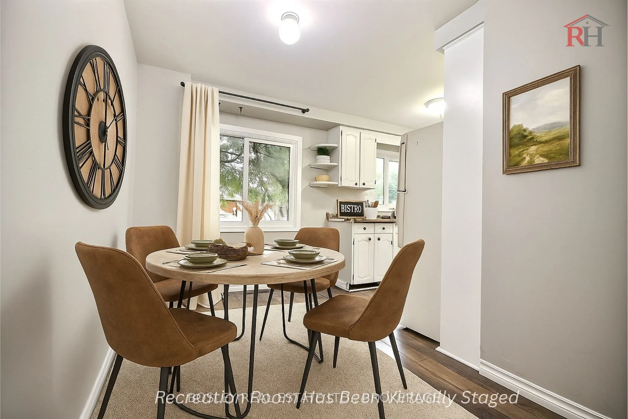 2 CRESCENTWOOD Drive