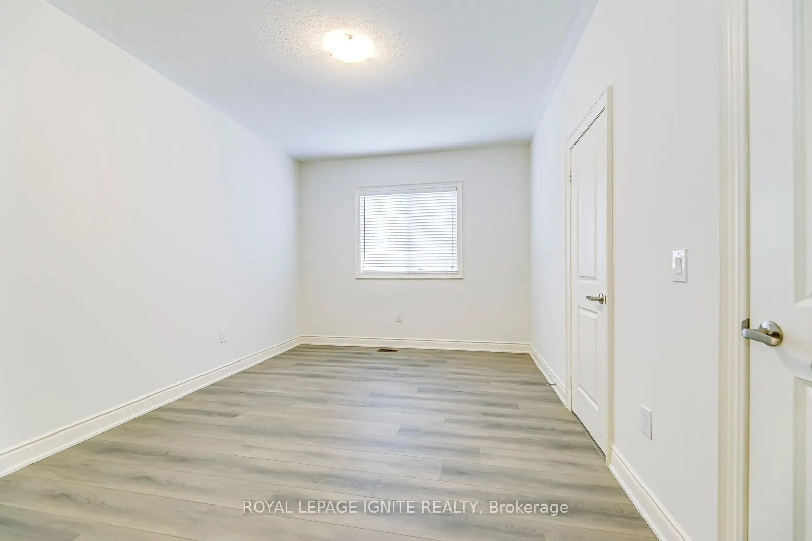 110 Cattail Crescent