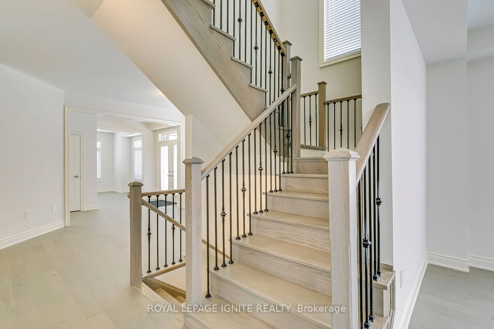 110 Cattail Crescent