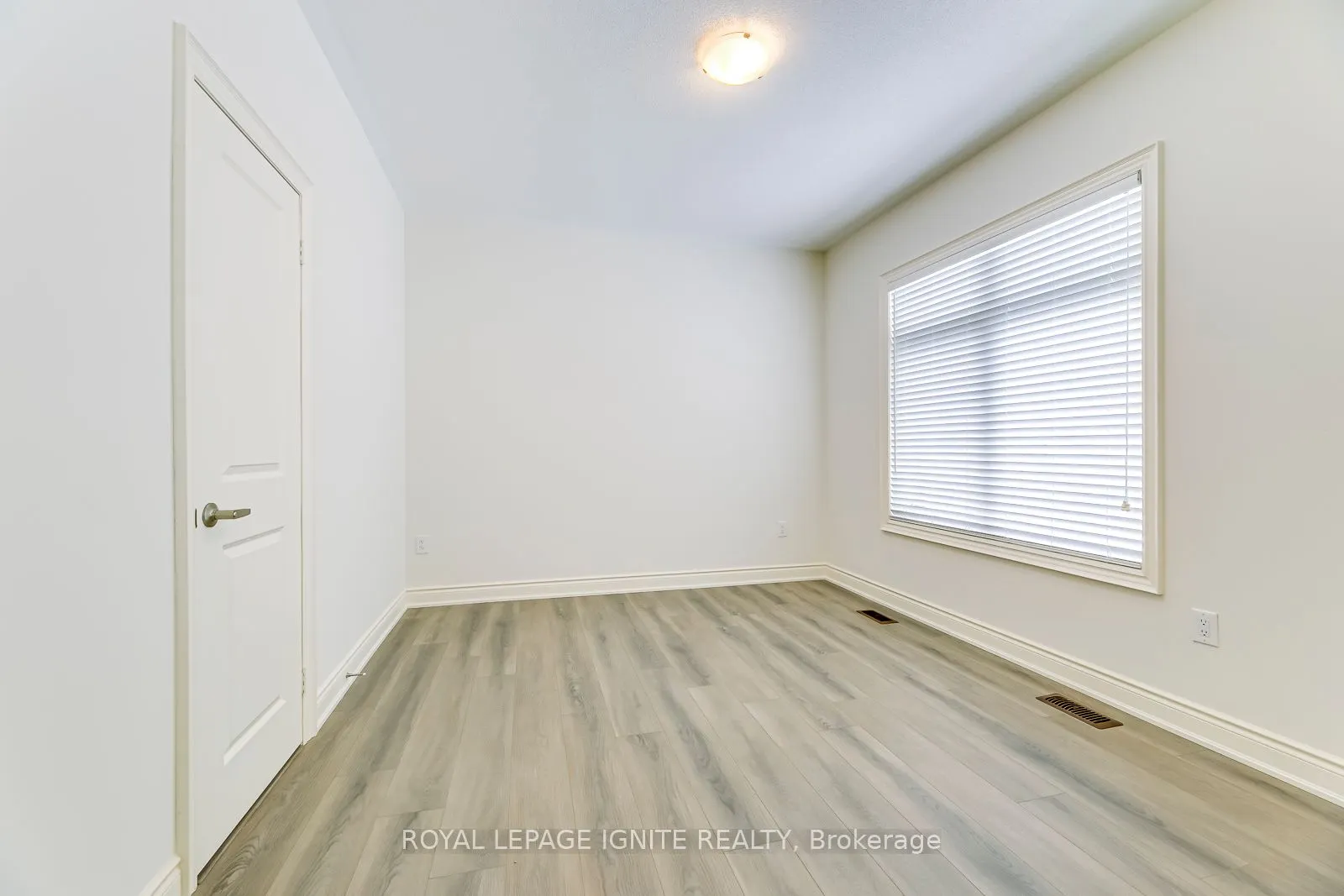 110 Cattail Crescent