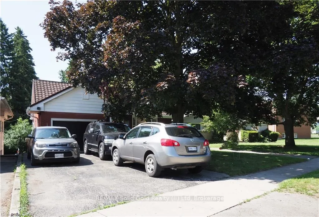 172 Elgin Crescent