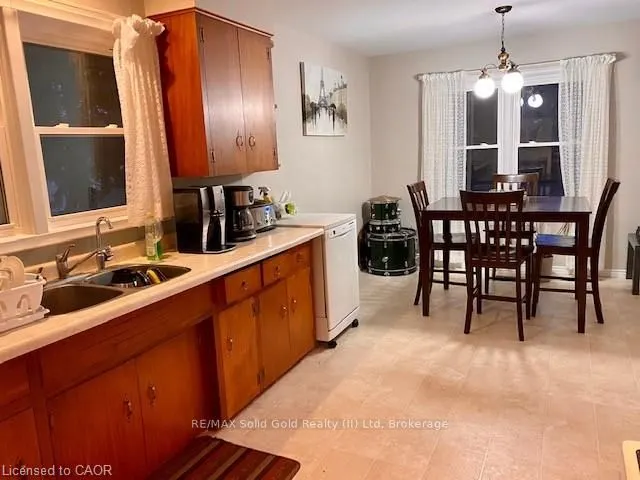 172 Elgin Crescent