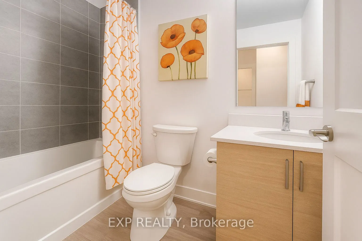 251 NORTHFIELD Drive E, #221