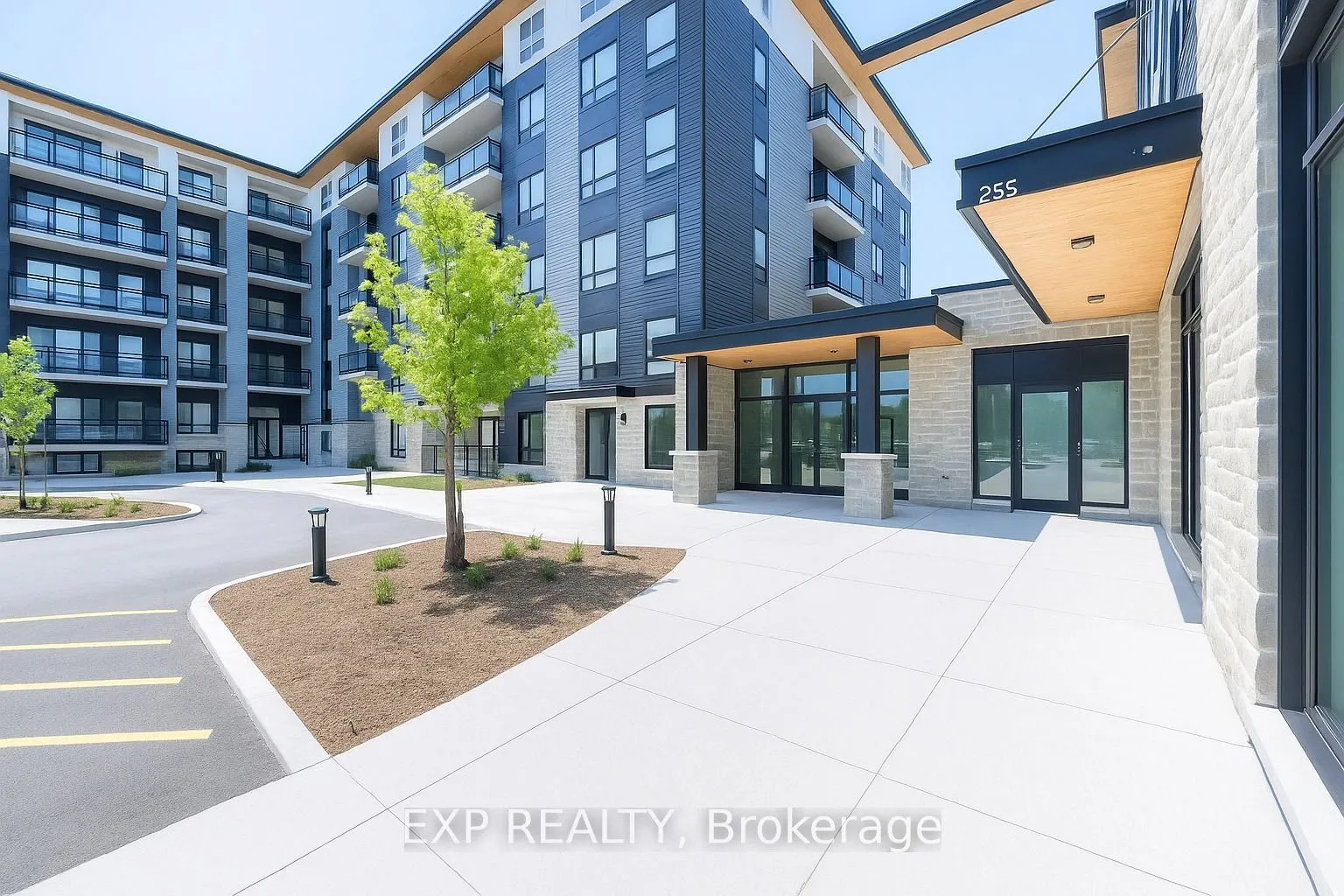 251 NORTHFIELD Drive E, #221