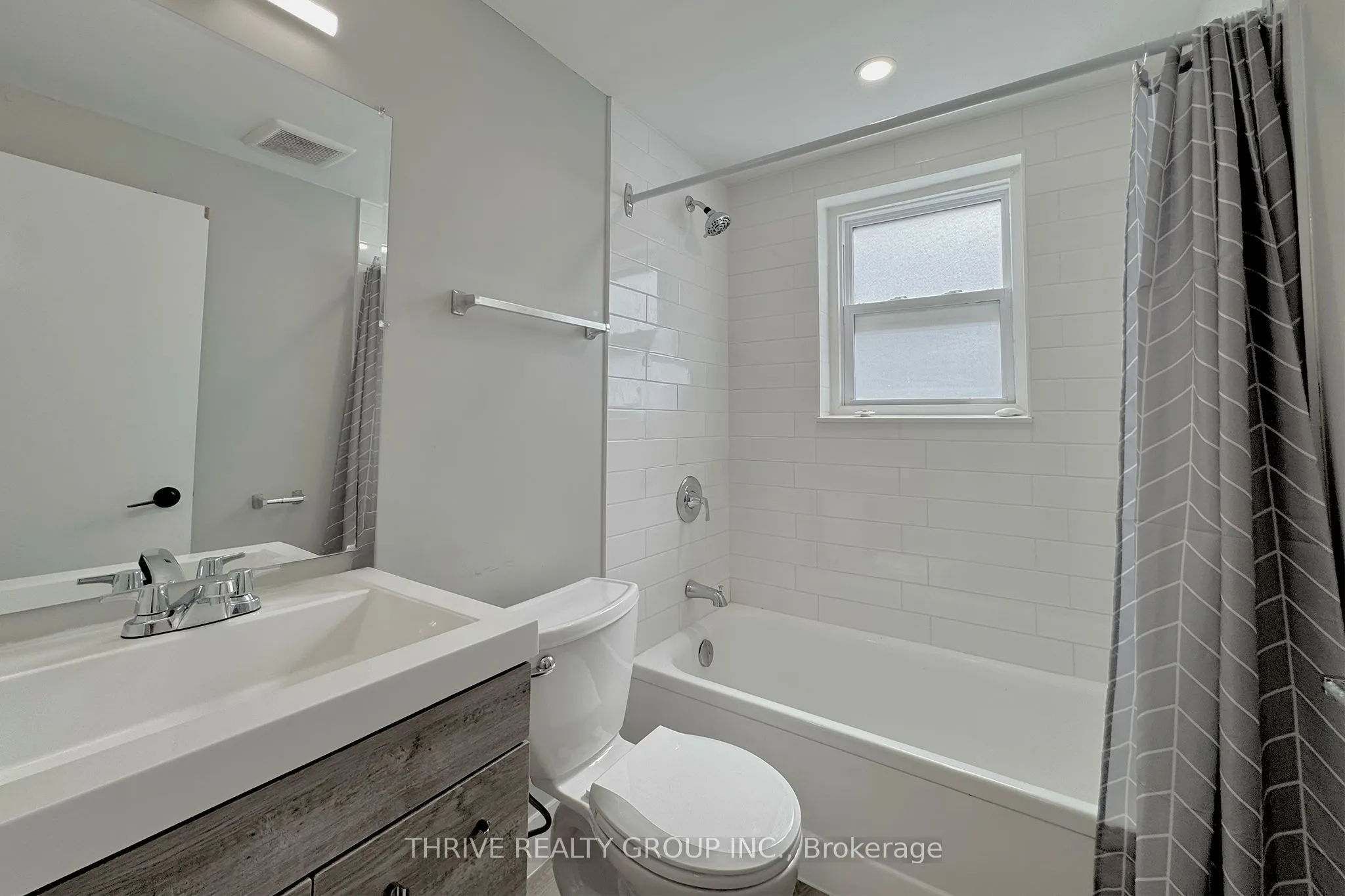 100 King Edward Avenue, #3