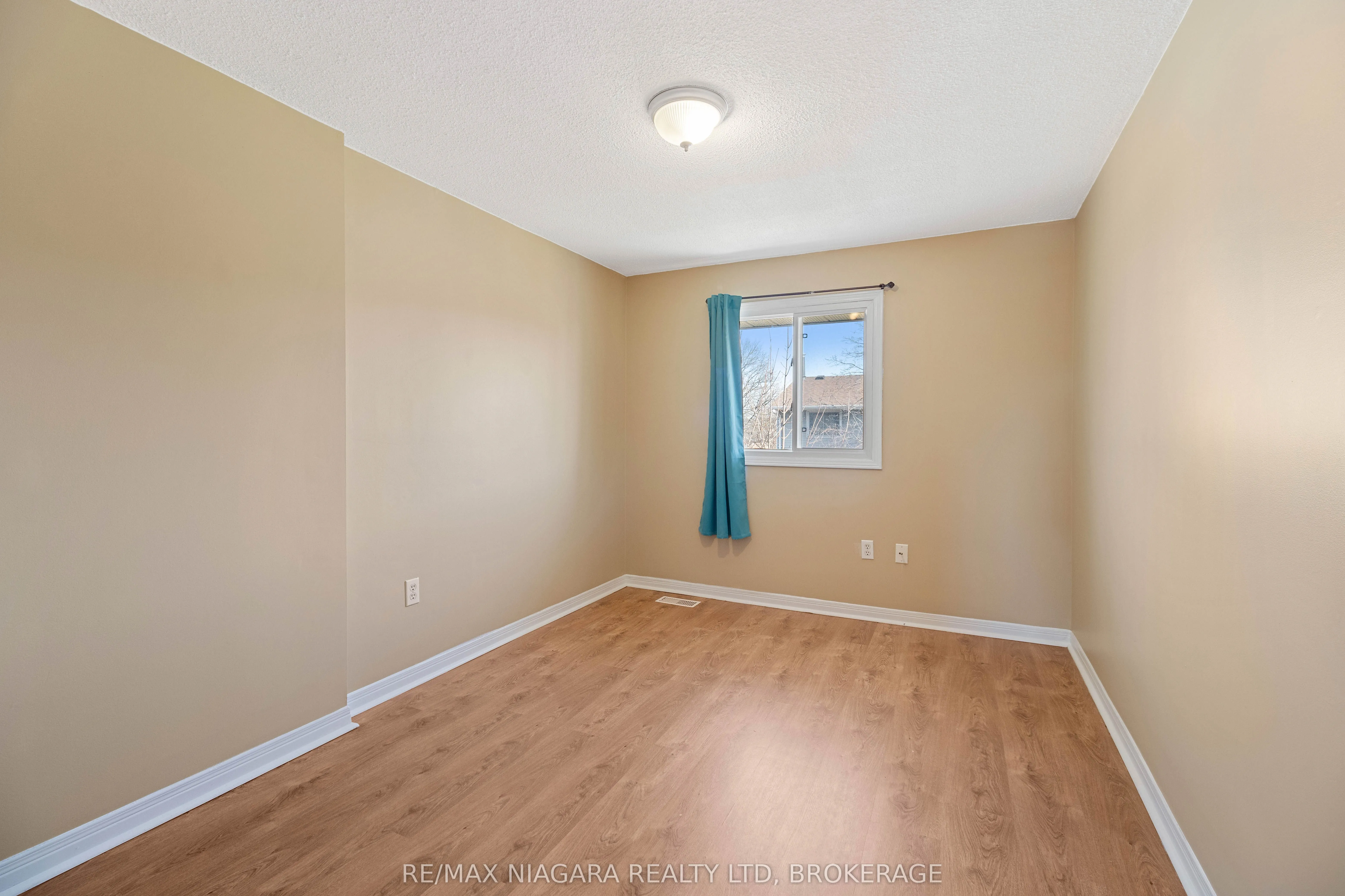 18 Julie Drive