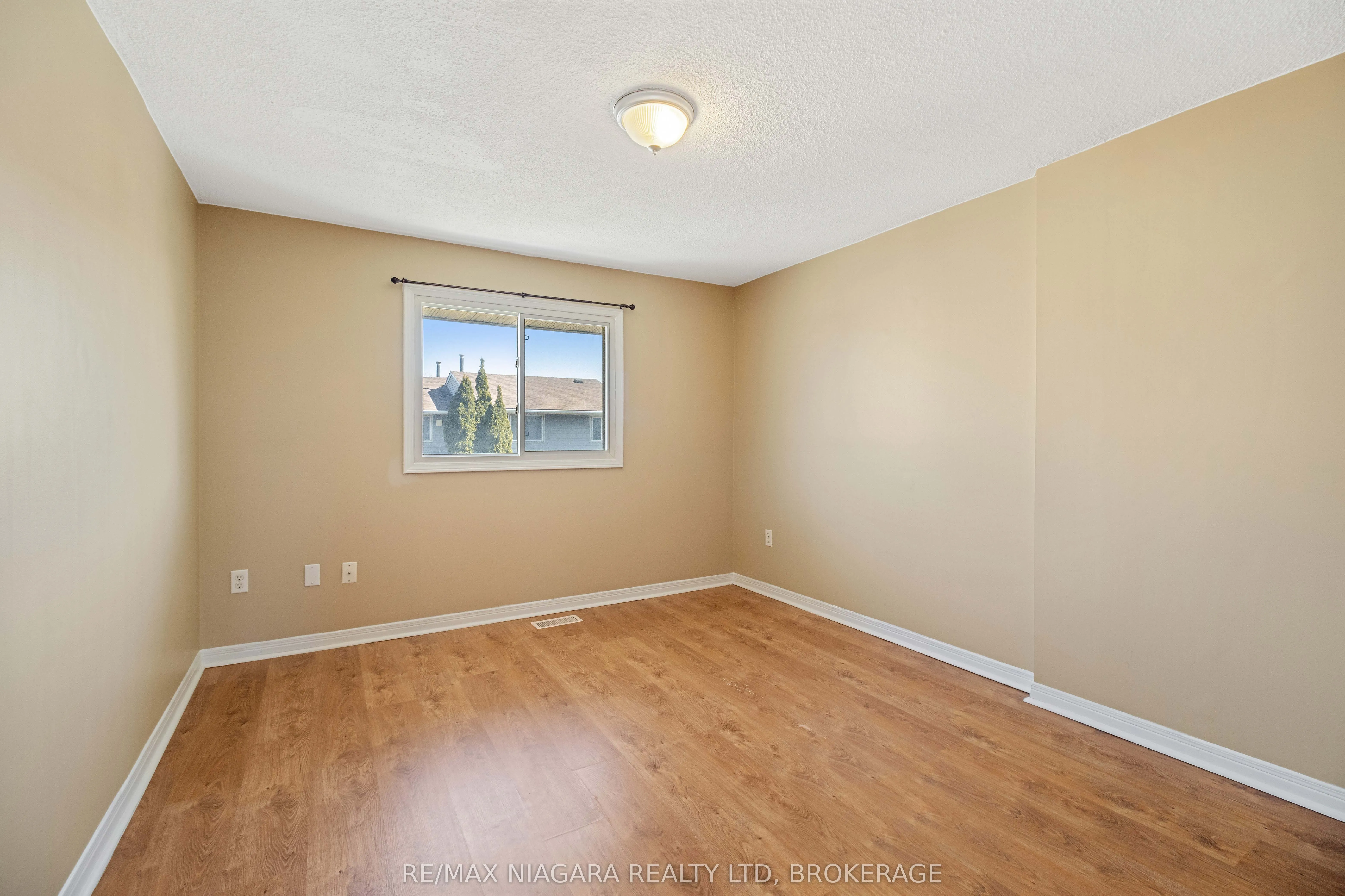 18 Julie Drive