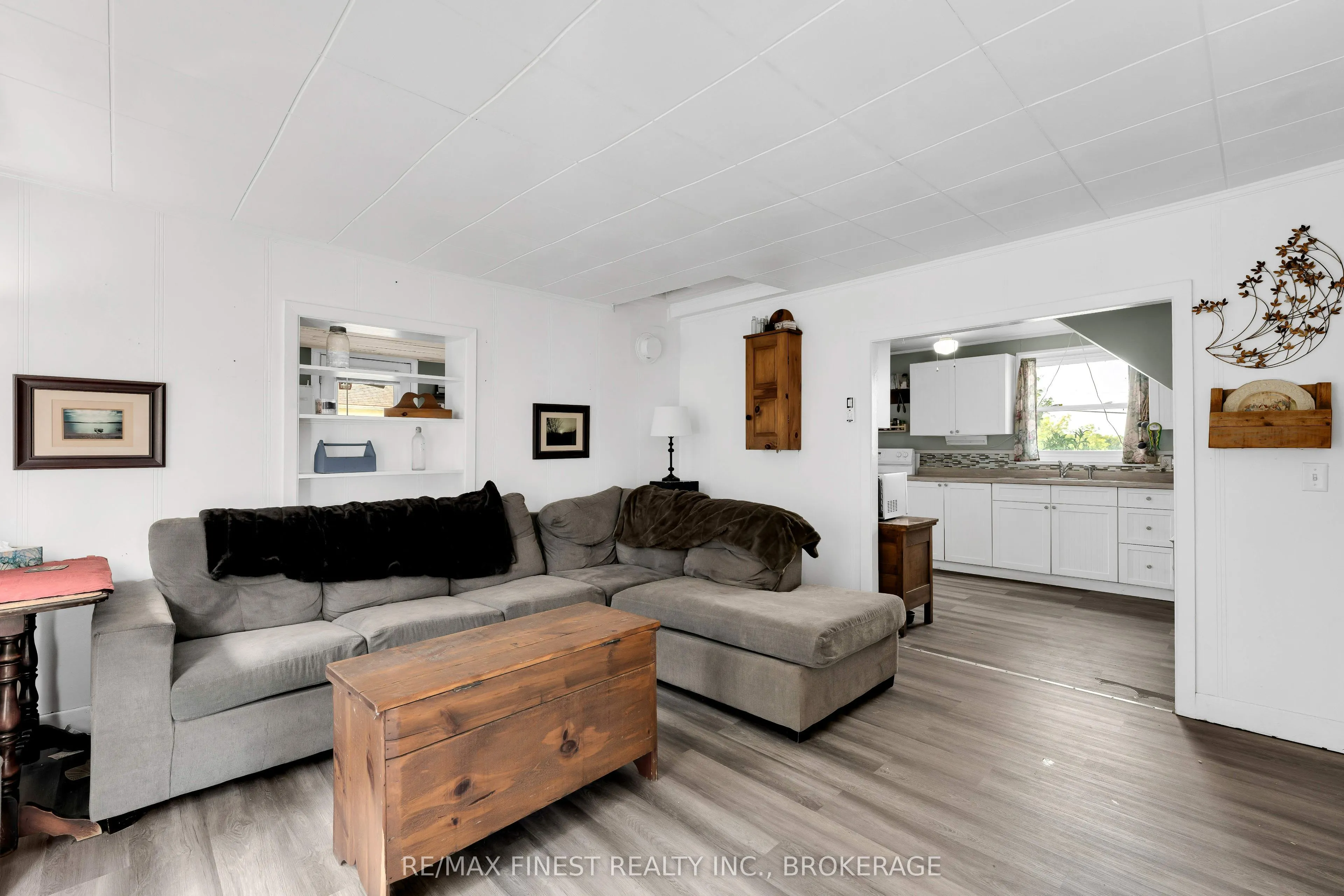 21 Furlong Road