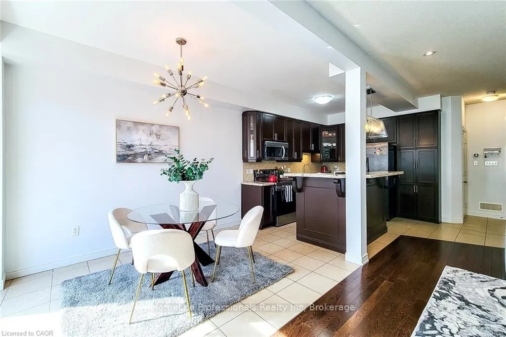 33 Marina Point Crescent