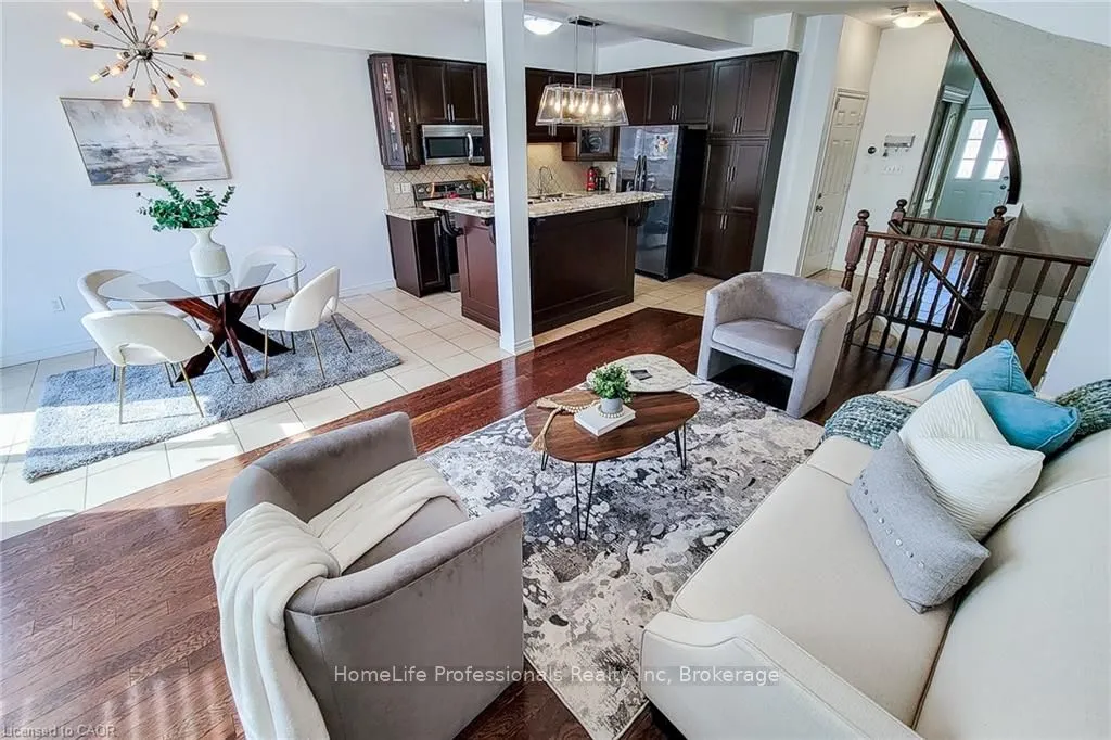 33 Marina Point Crescent