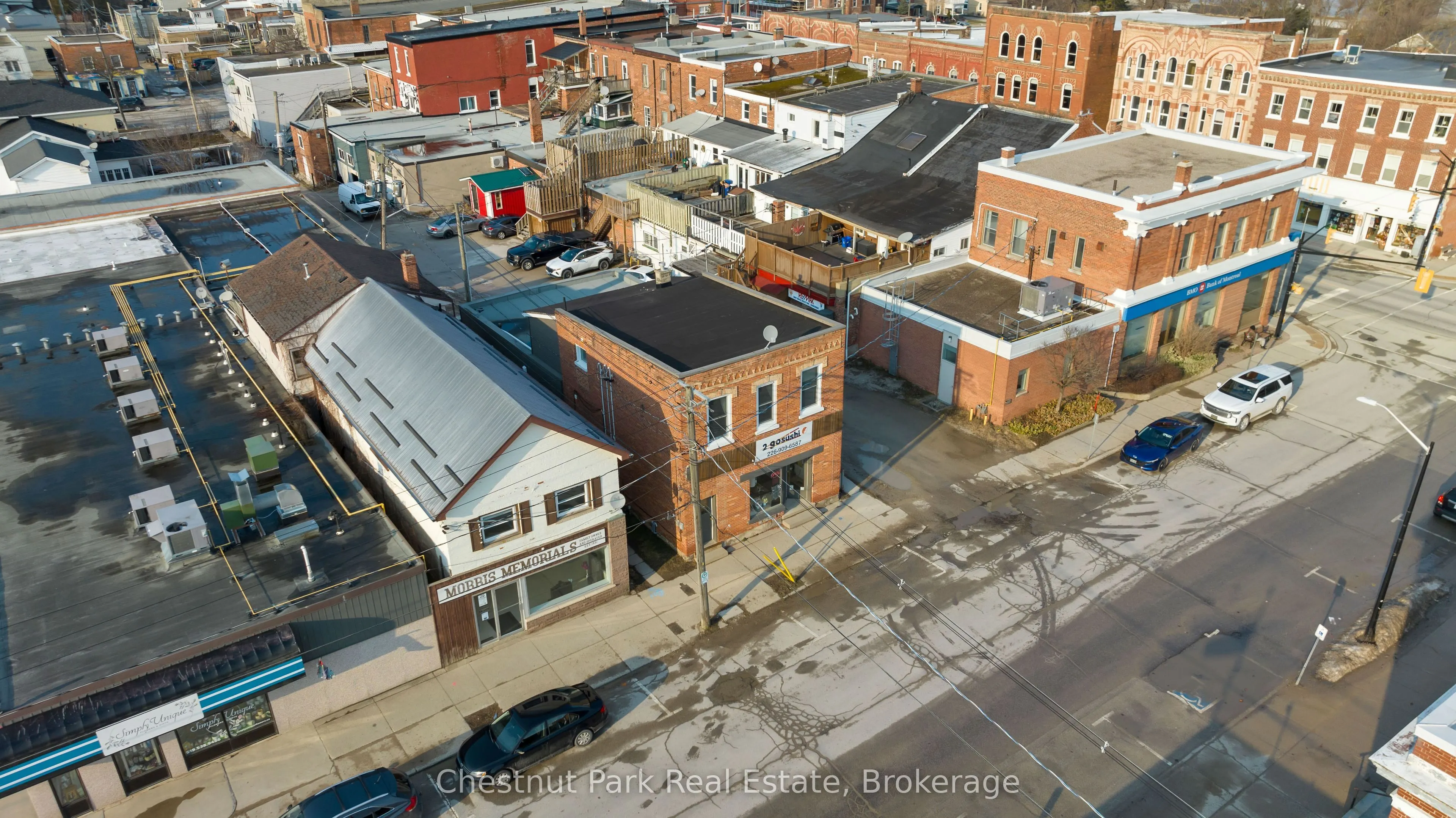 16 Trowbridge Street W