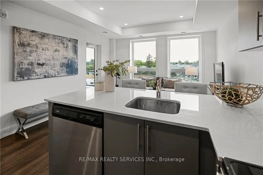 26 Lowes Road, #313