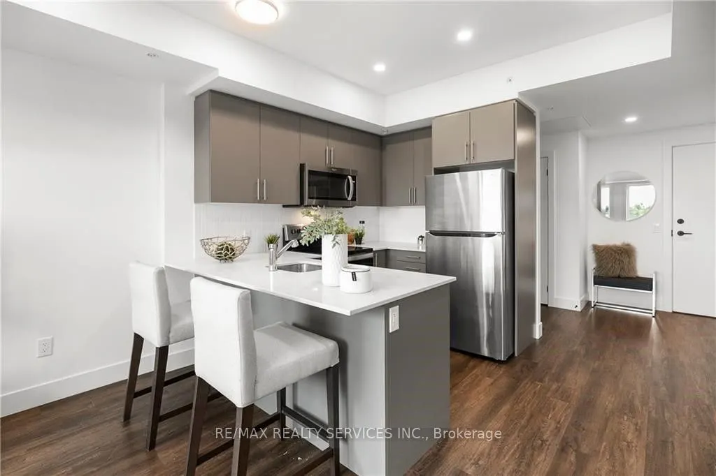 26 Lowes Road, #313