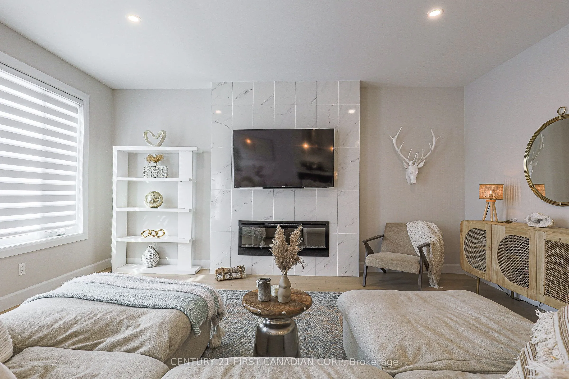 3436 EMILYCARR Lane