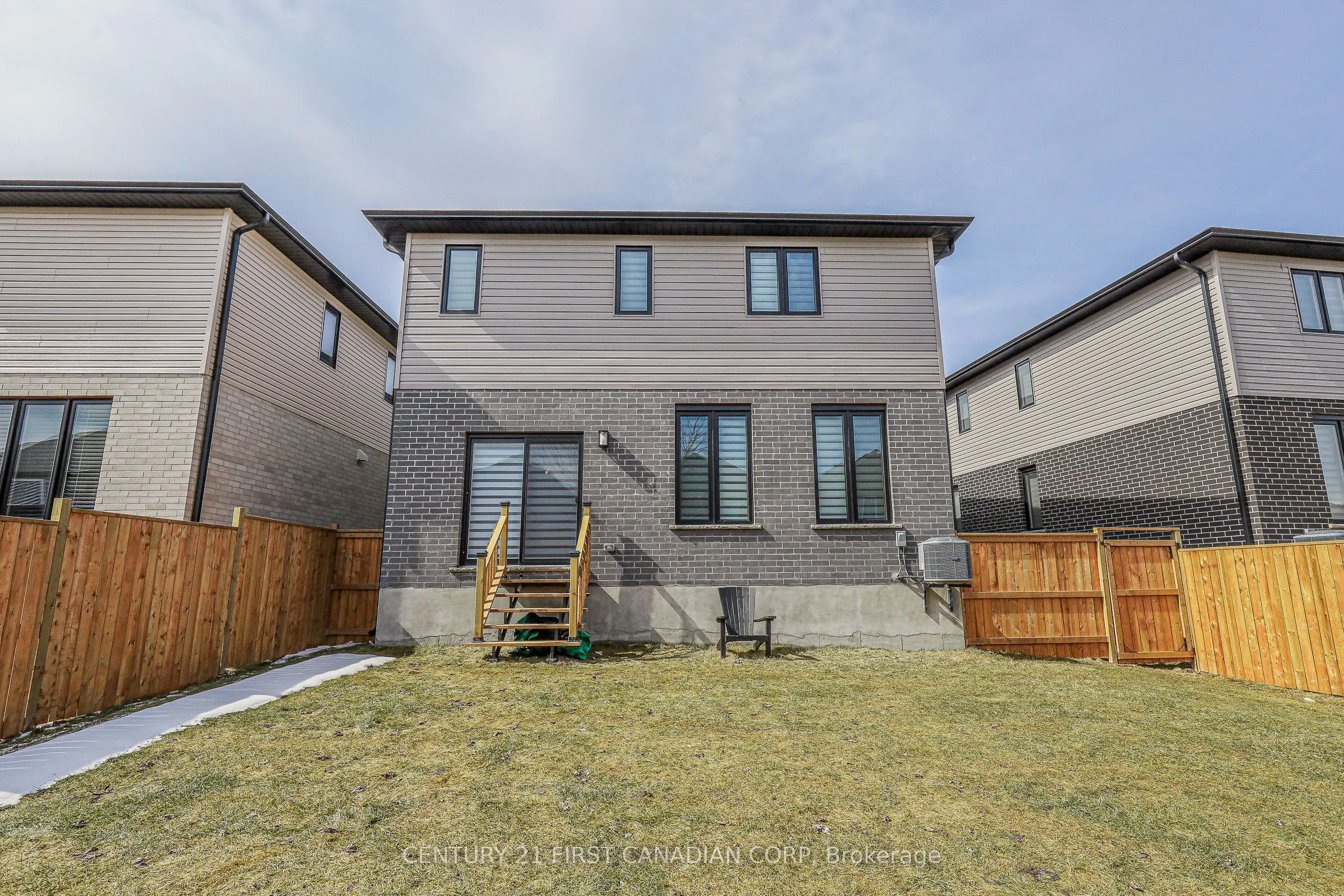 3436 EMILYCARR Lane