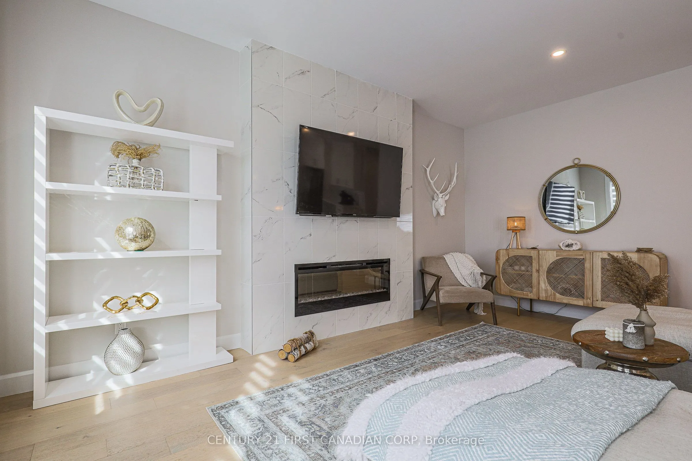 3436 EMILYCARR Lane