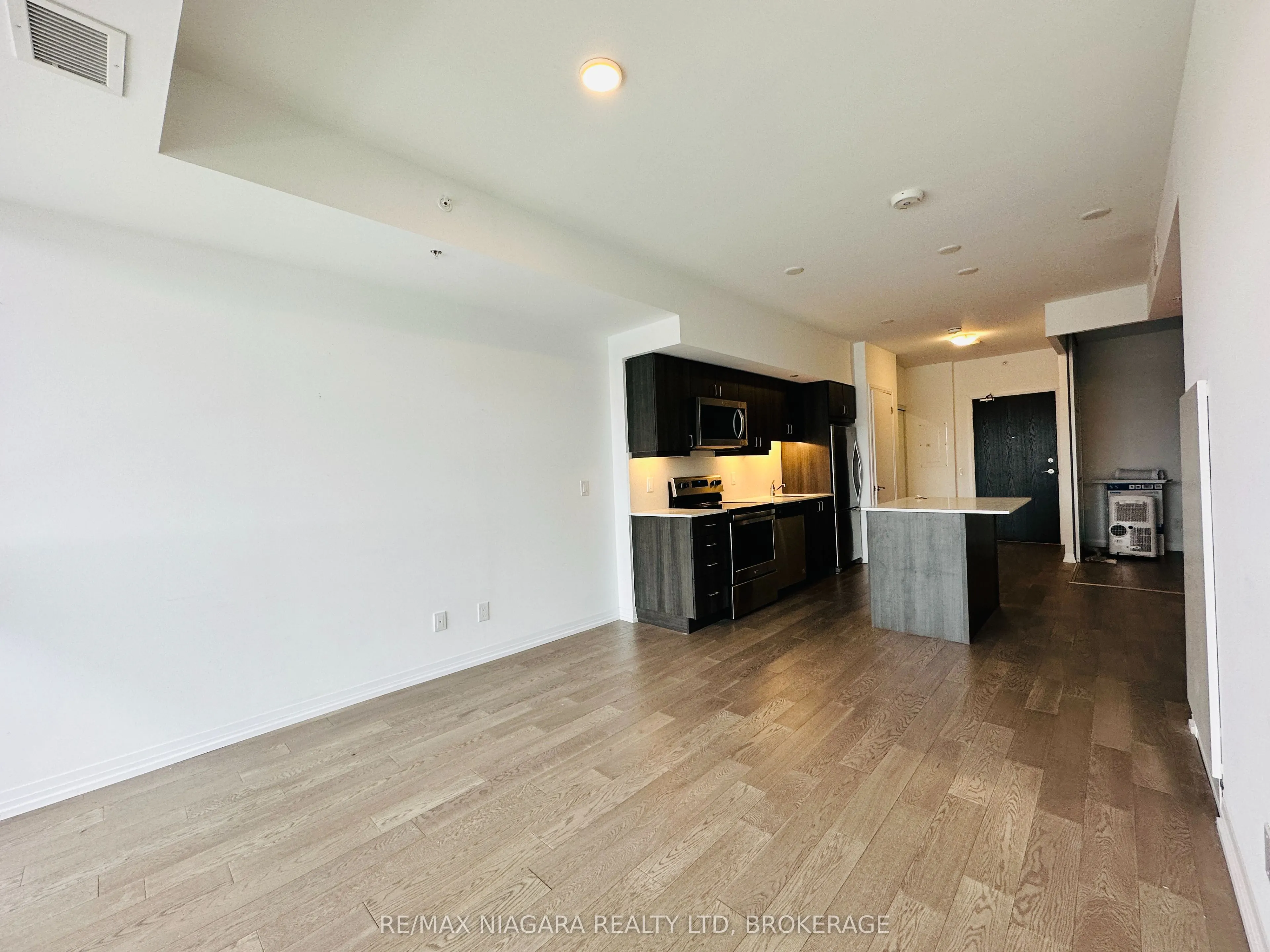 7711 GREEN VISTA Gate, #405