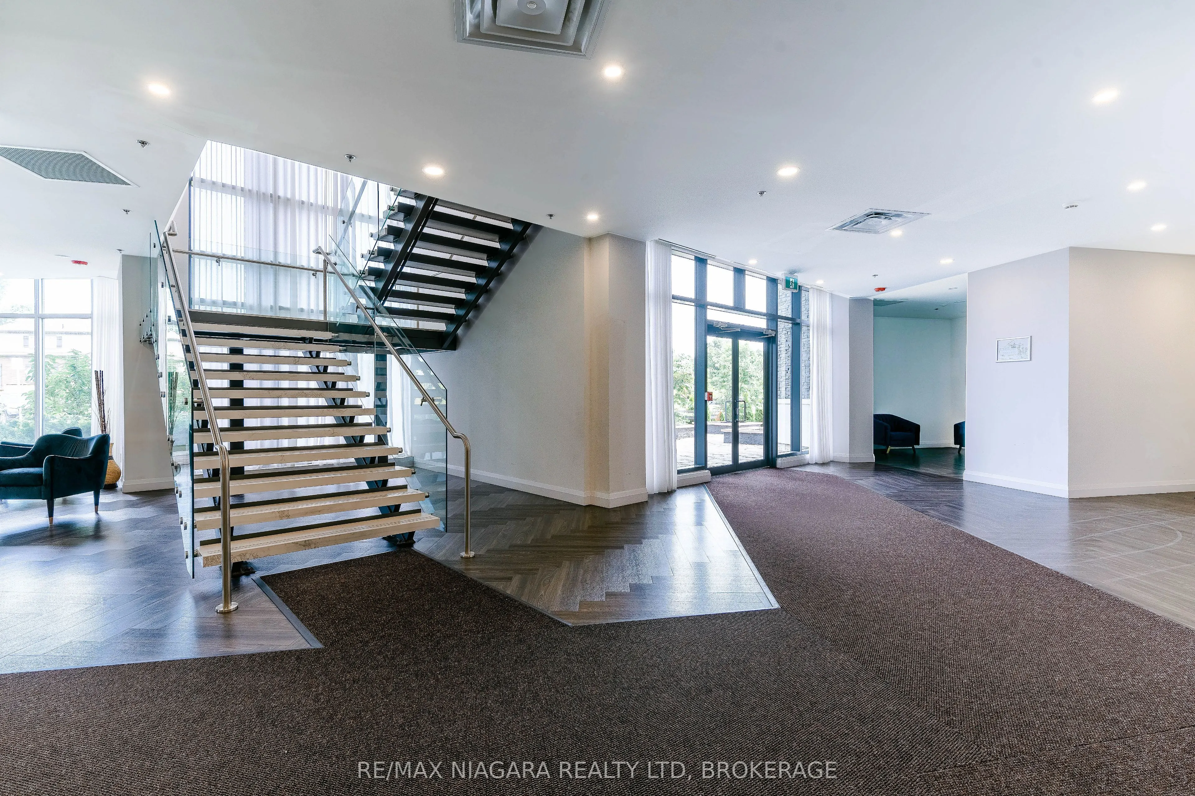 7711 GREEN VISTA Gate, #405