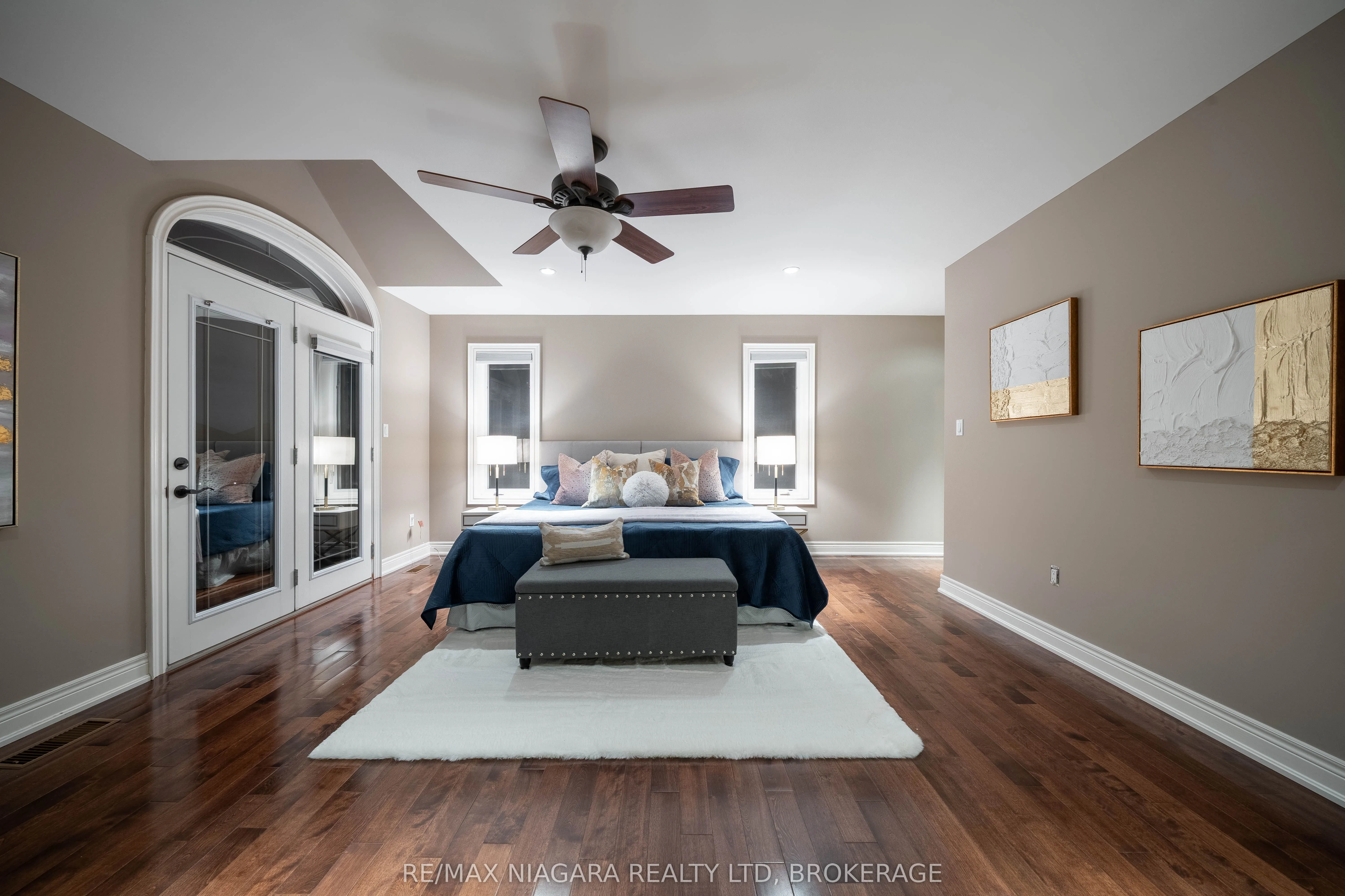 9128 TAPESTRY Court