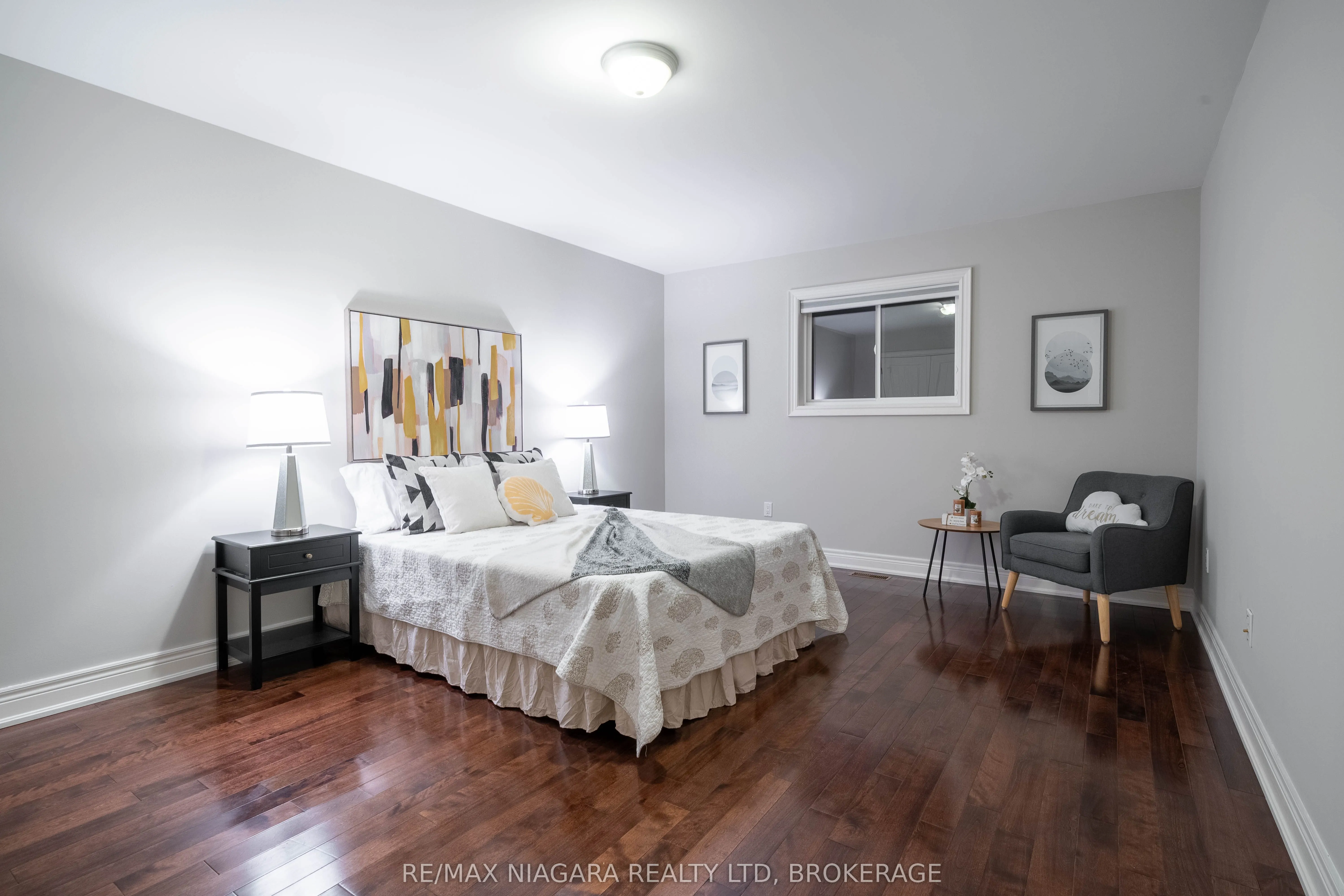 9128 TAPESTRY Court