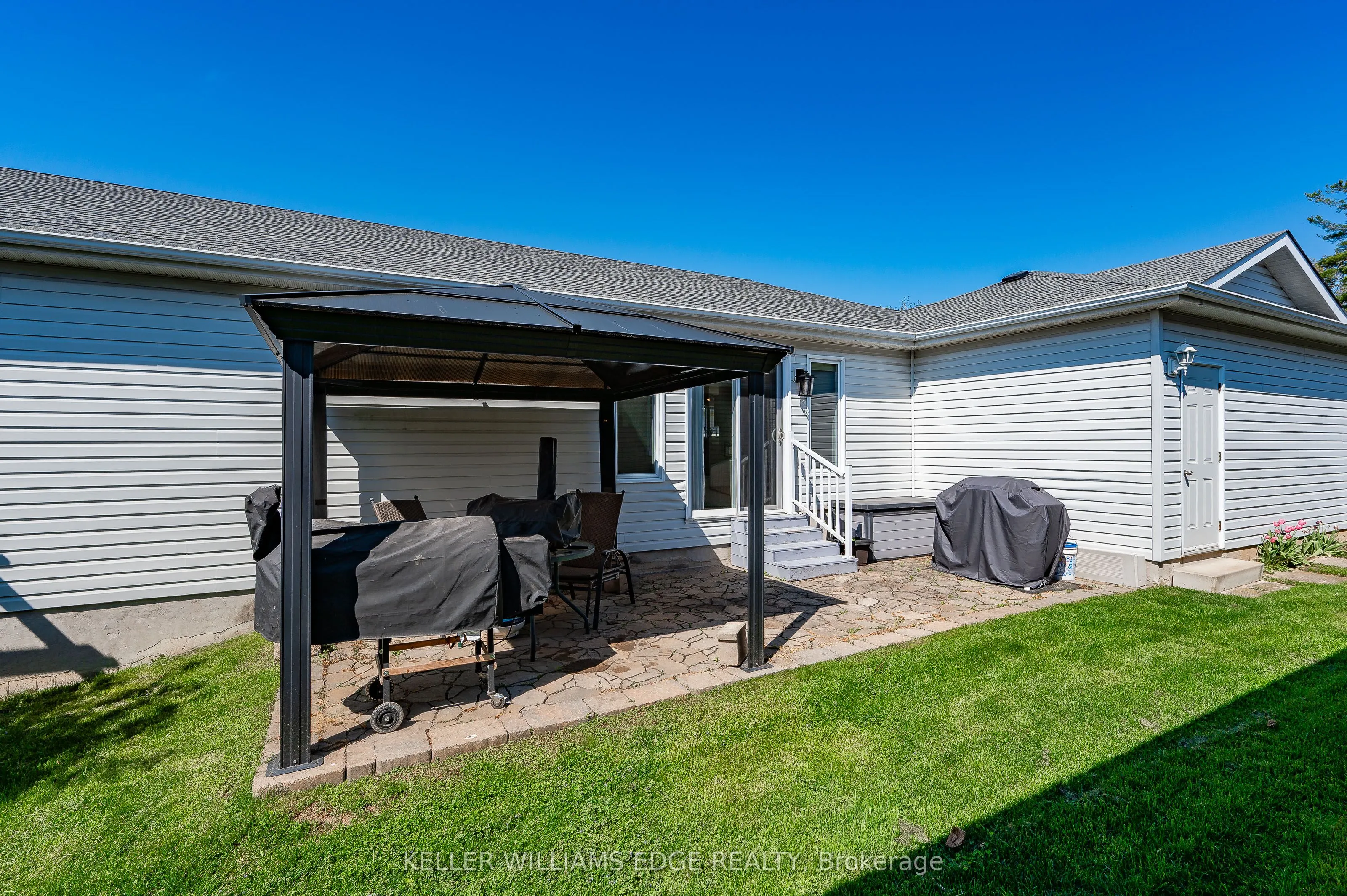 193 GLENARIFF Crescent