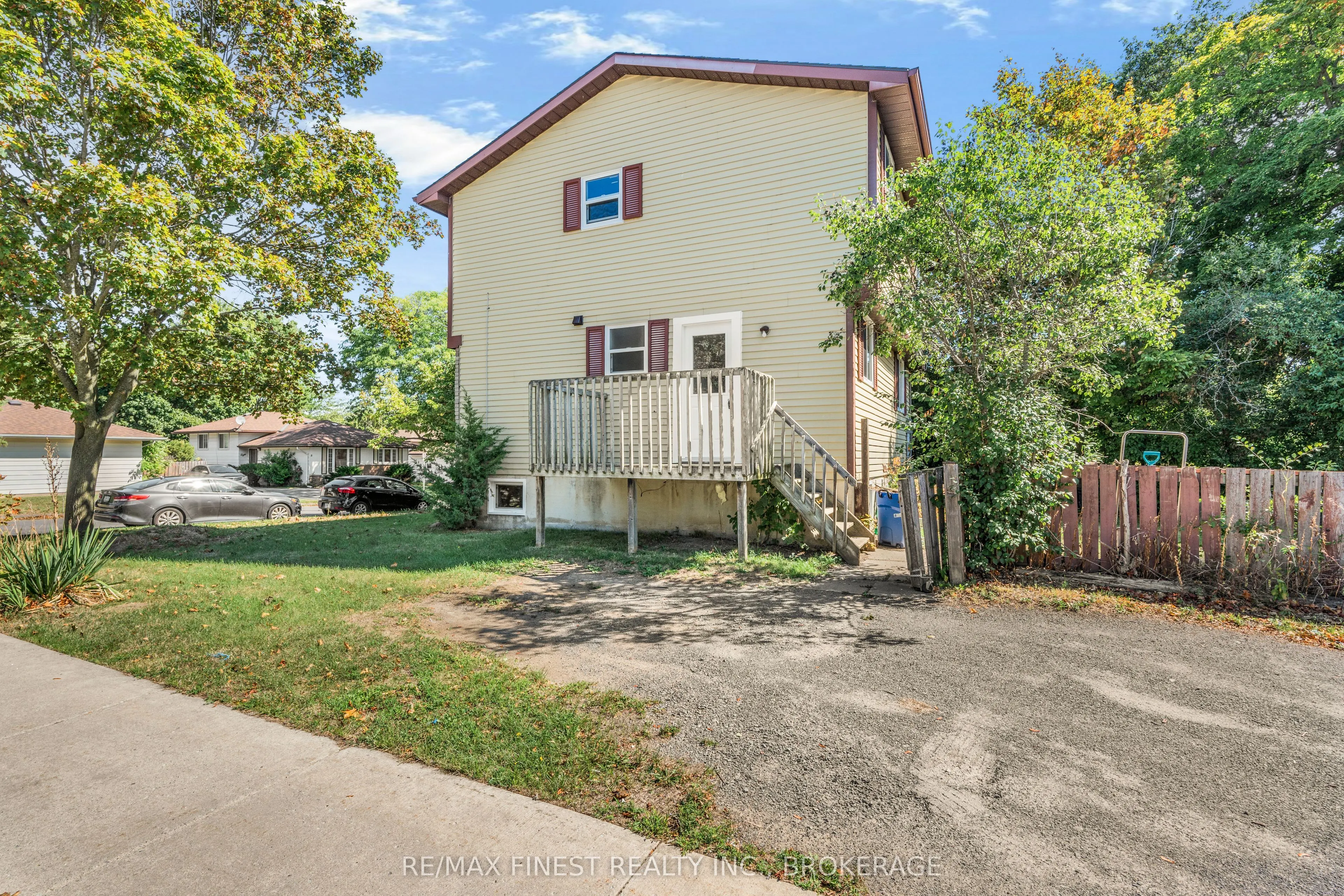 3 Foster Street