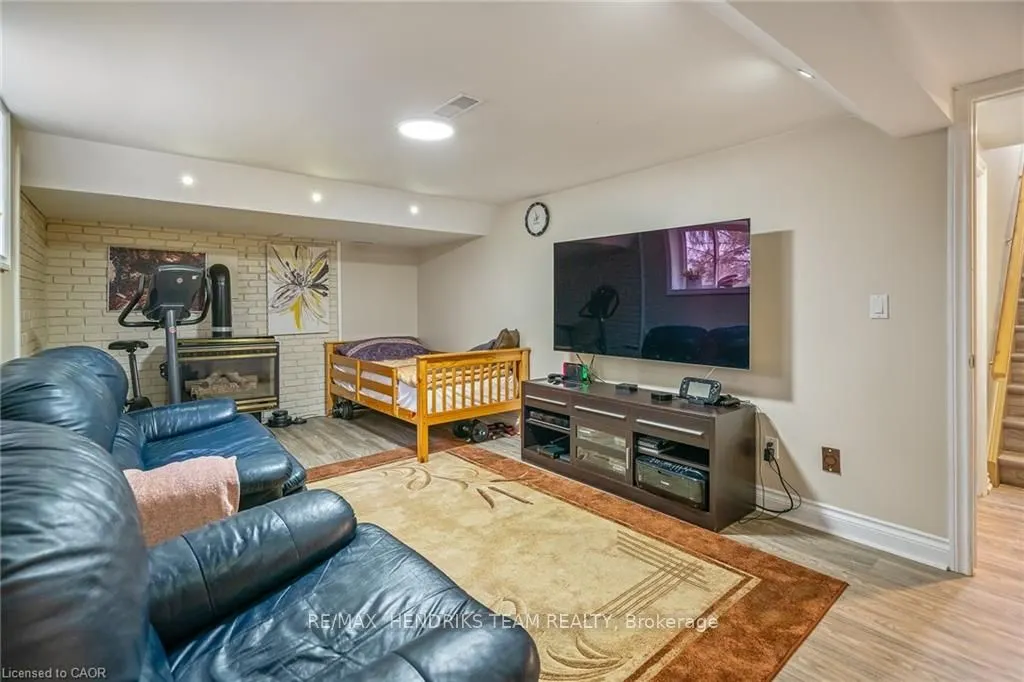 415 RIVERSIDE Drive