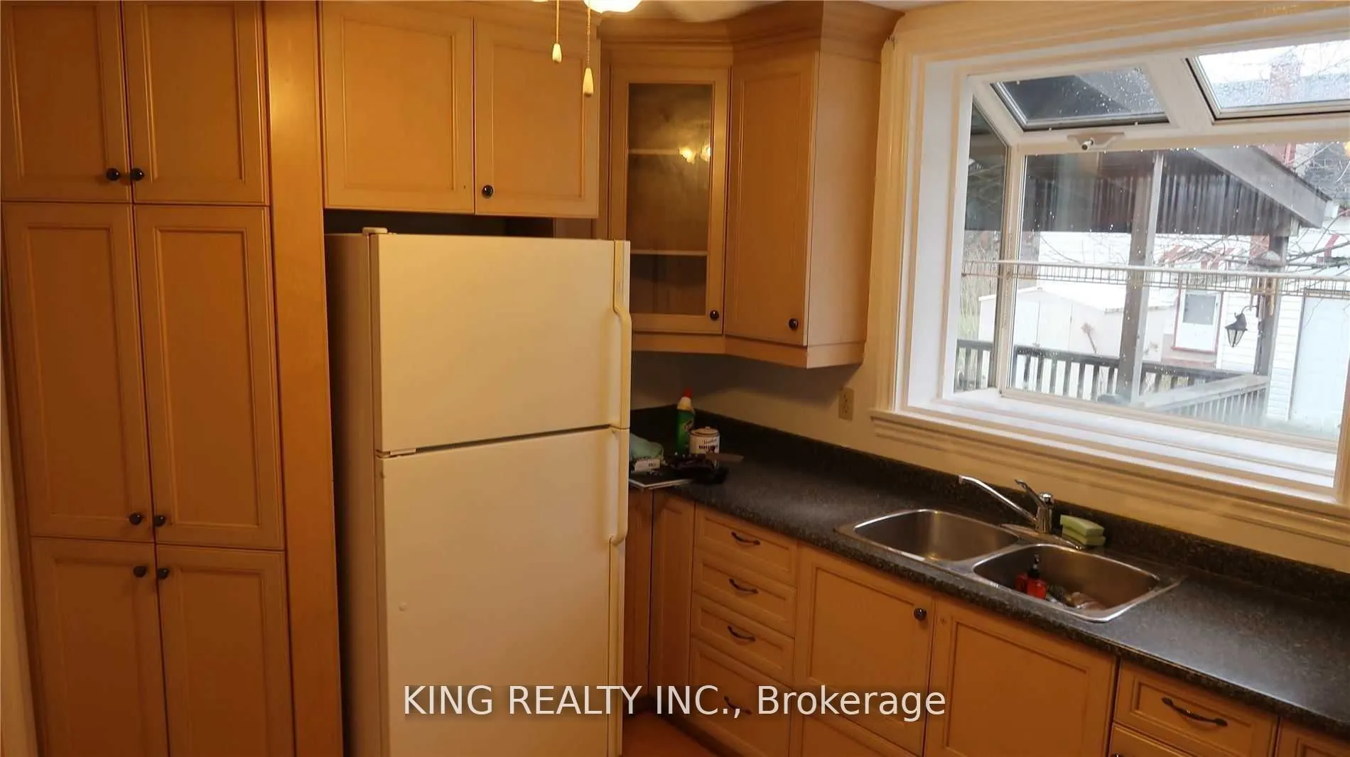 167 Erb Street W