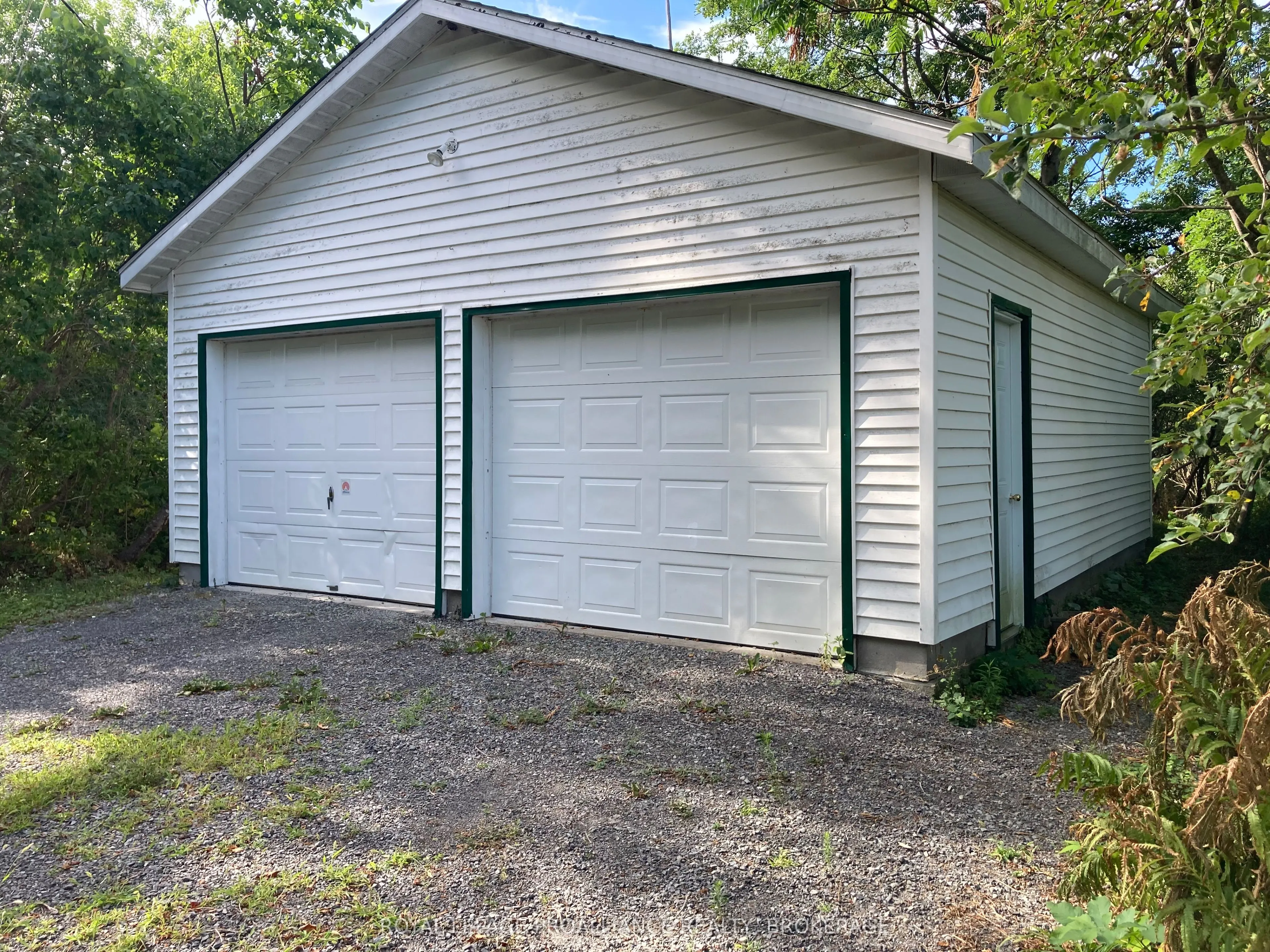 1597 Shales Road