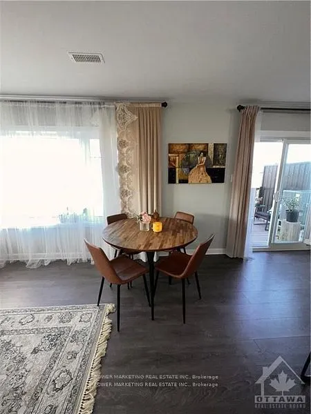 704 AMBERWING Private, #704C