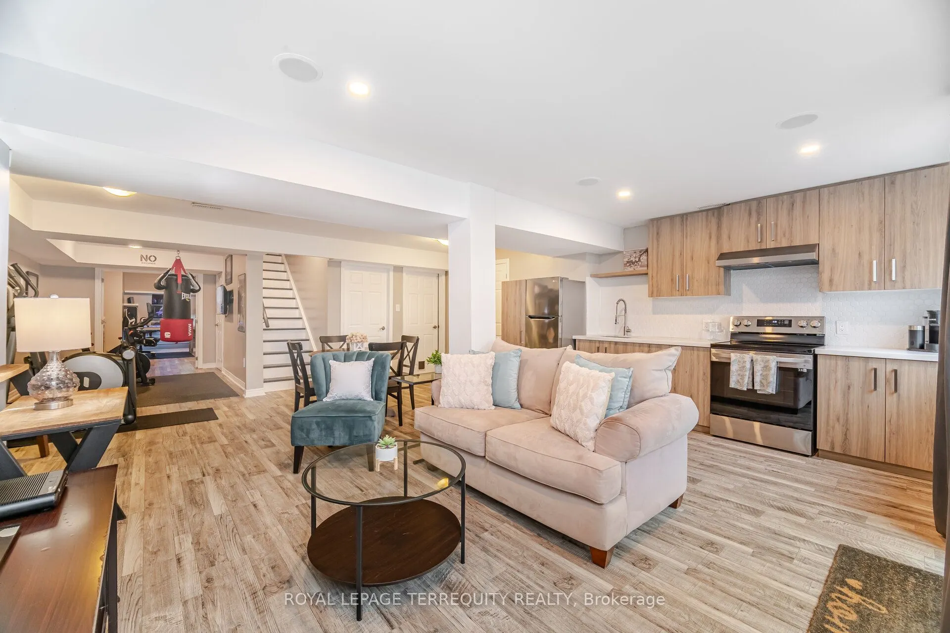 387 Gravel Ridge Trail