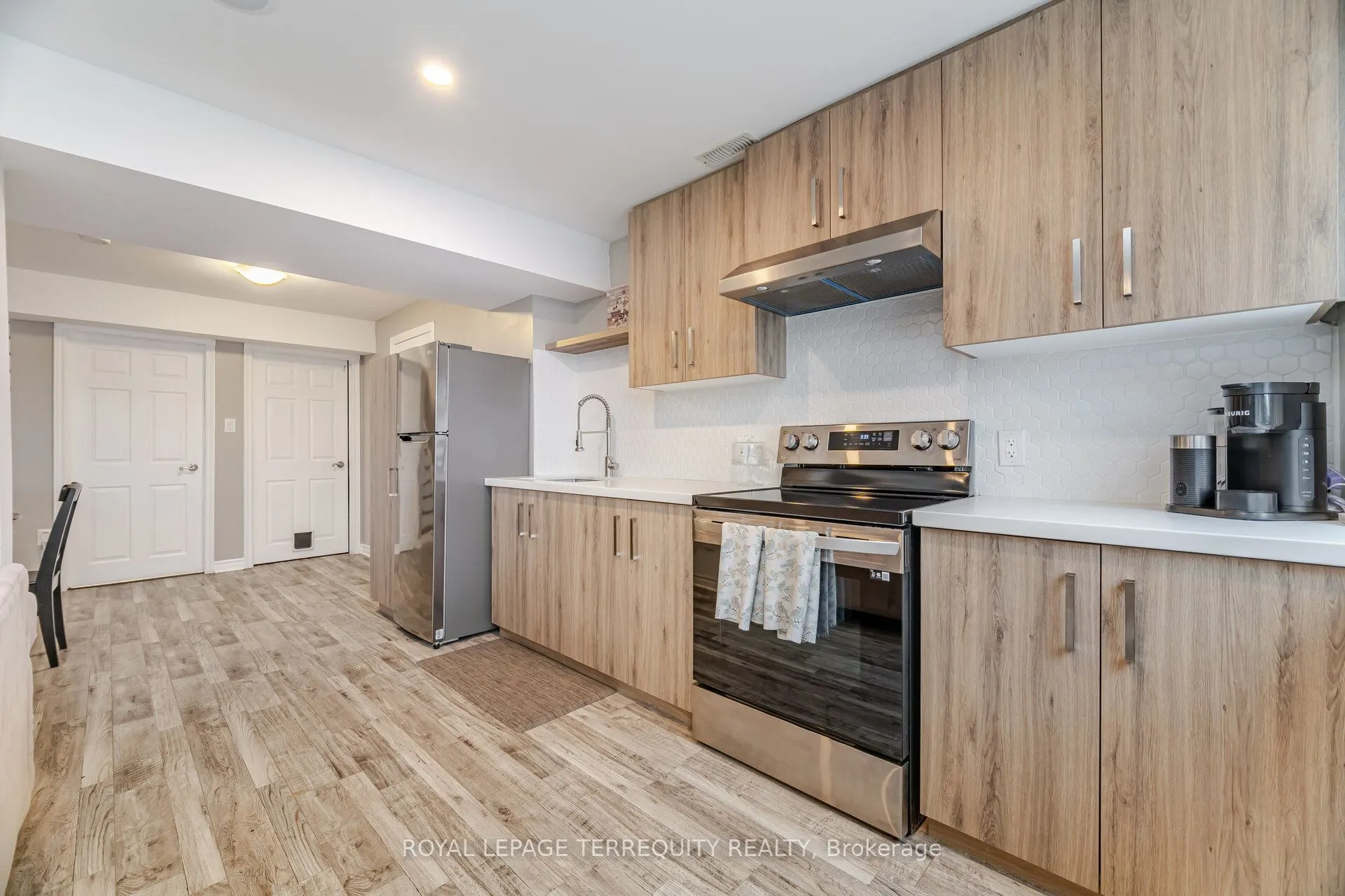 387 Gravel Ridge Trail