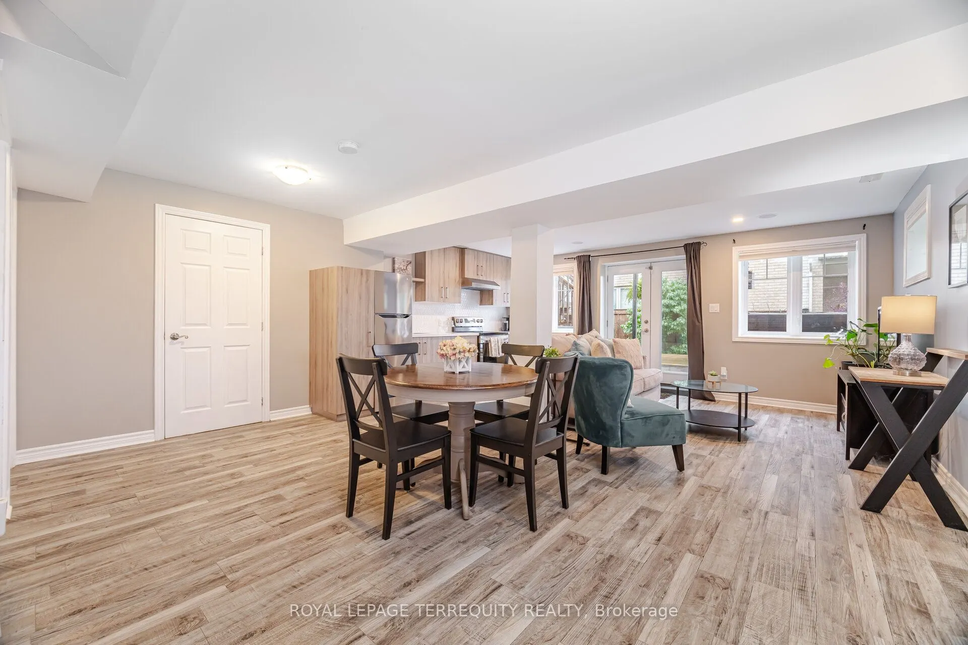 387 Gravel Ridge Trail