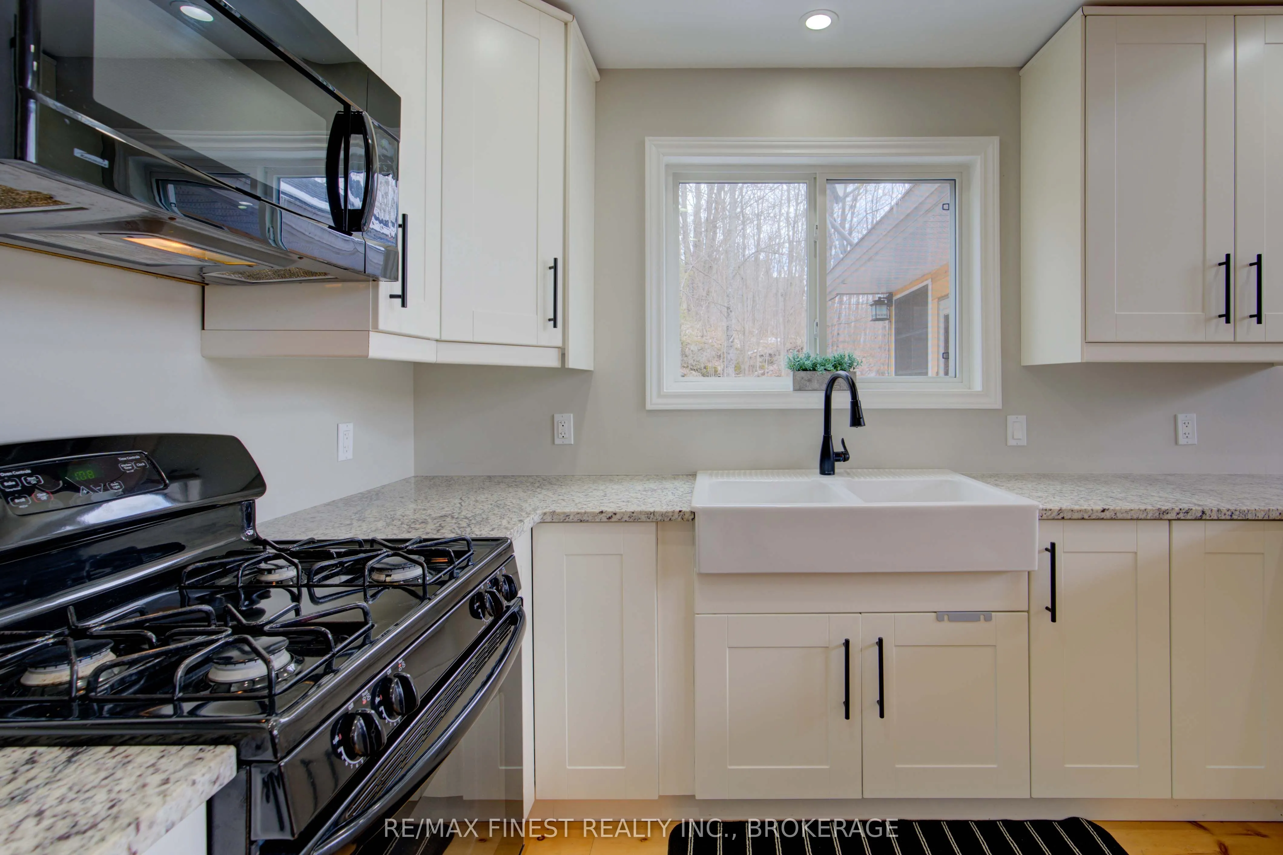 1602 BAKER VALLEY Road