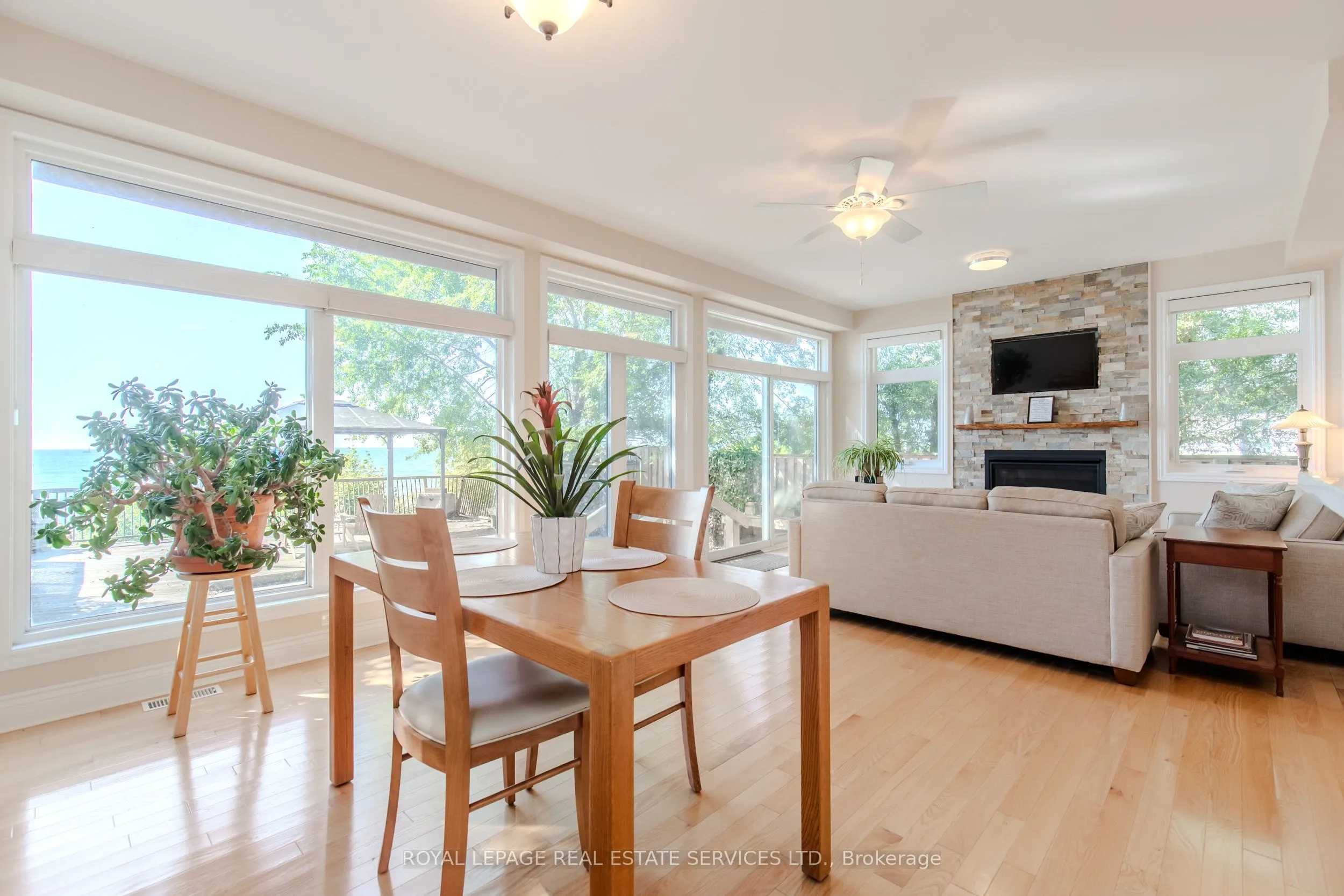 72 Lakeside Drive