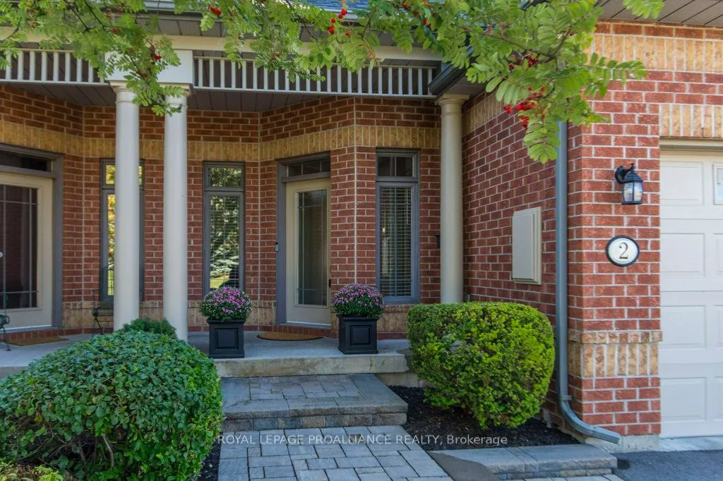 355 Dundas Street W, #2