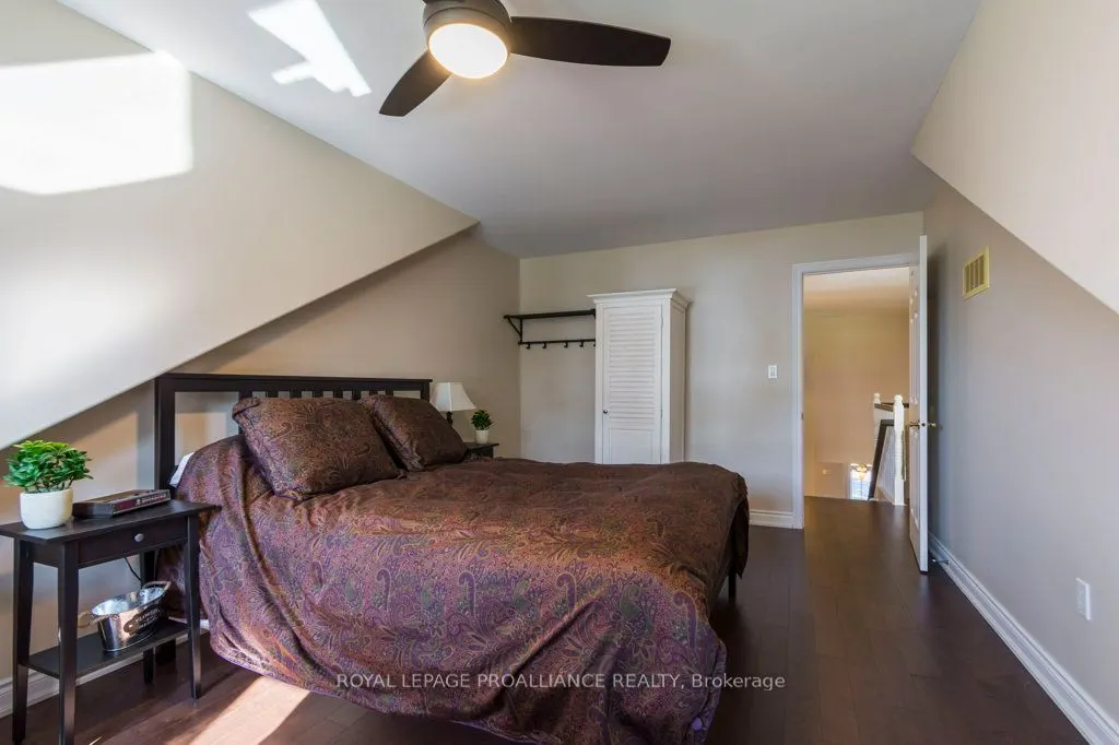 355 Dundas Street W, #2