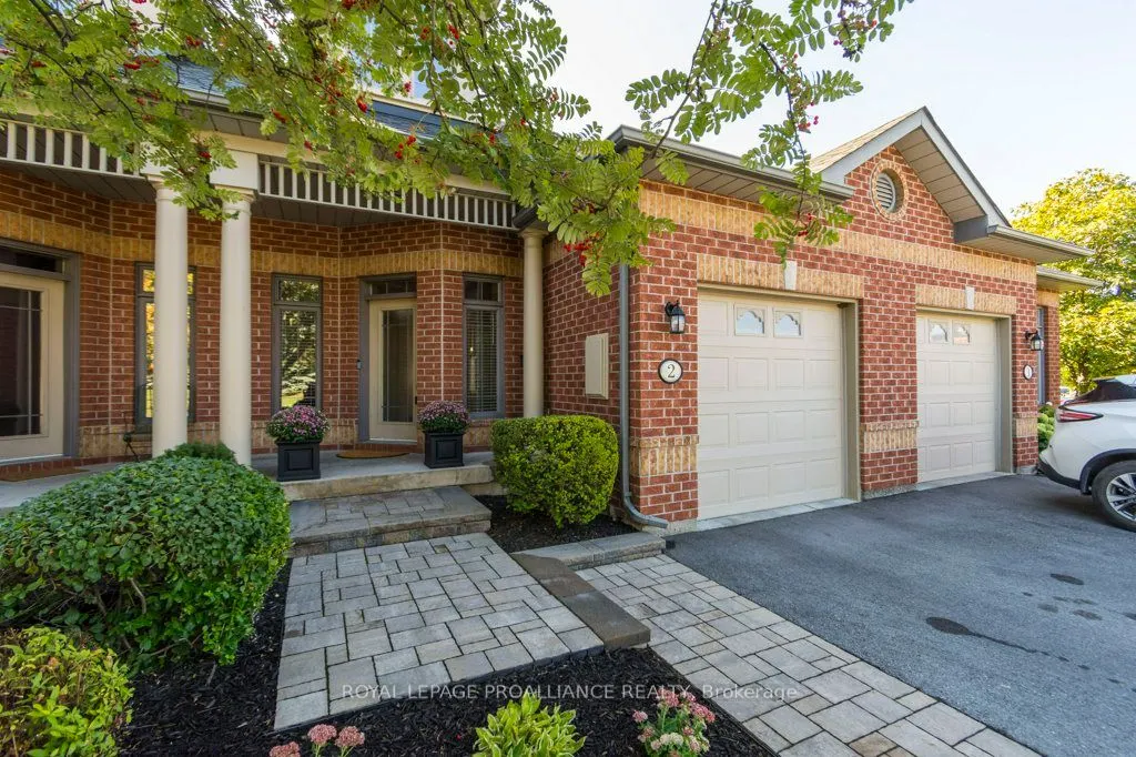355 Dundas Street W, #2
