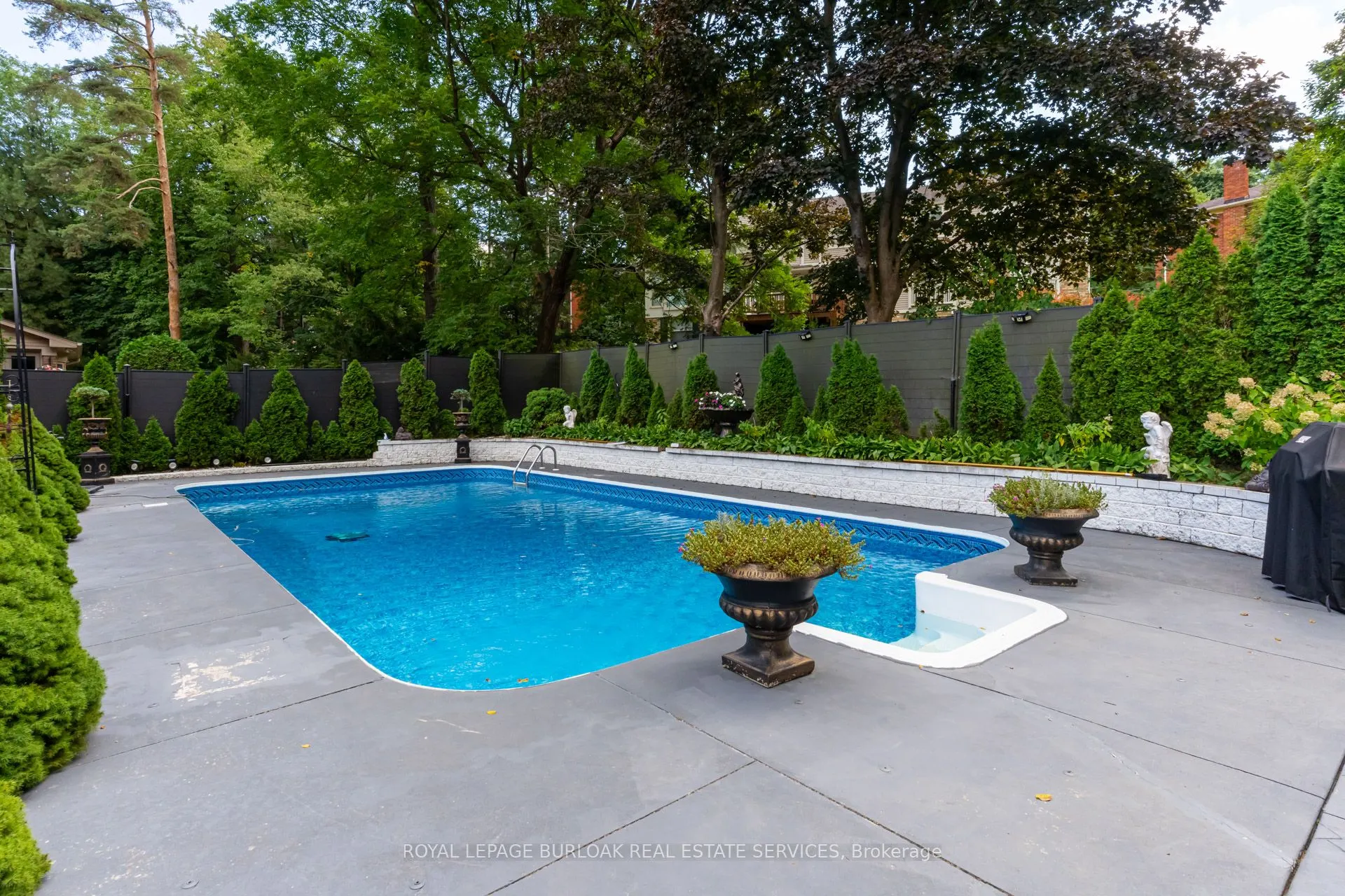 28 Stonegate Drive