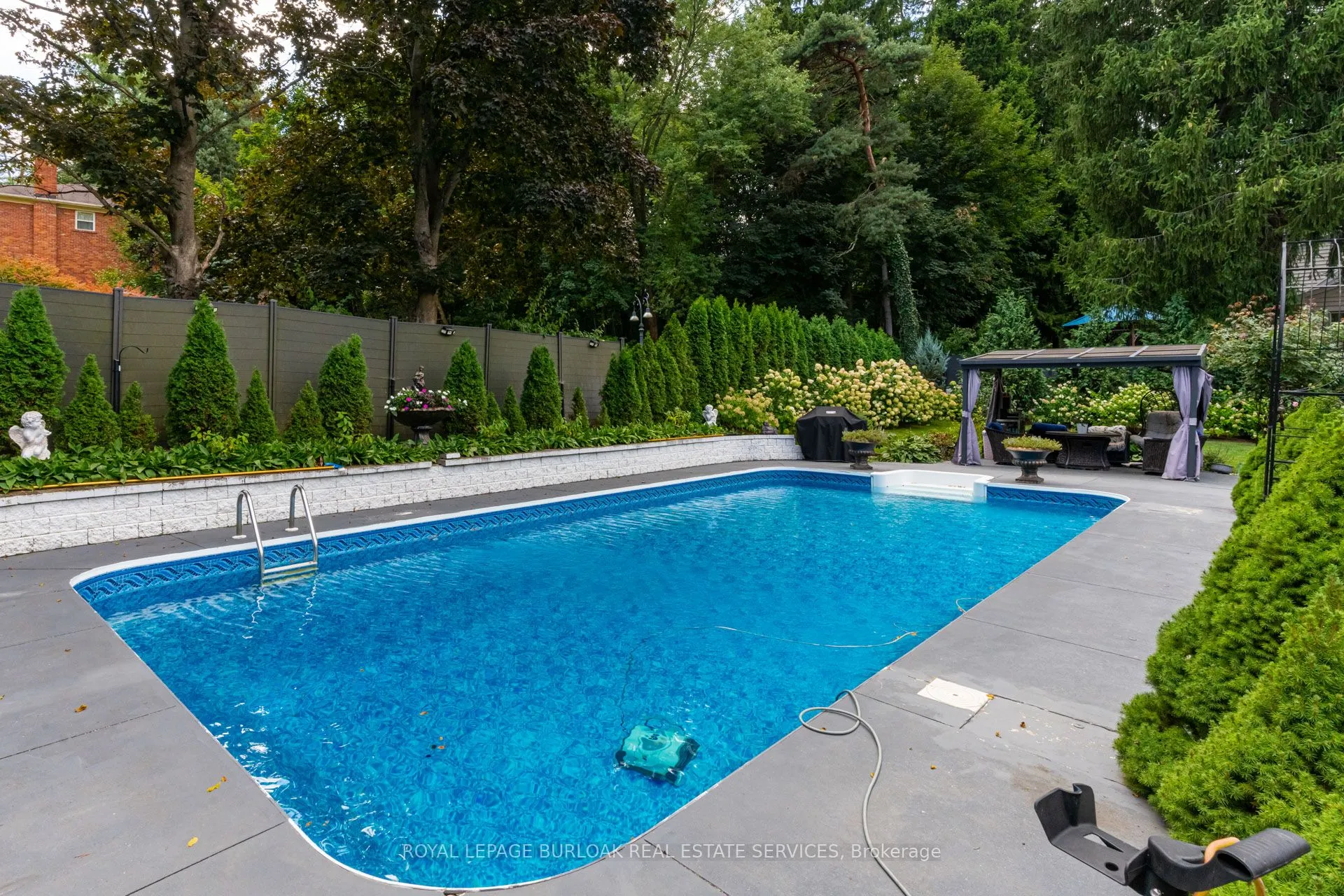 28 Stonegate Drive