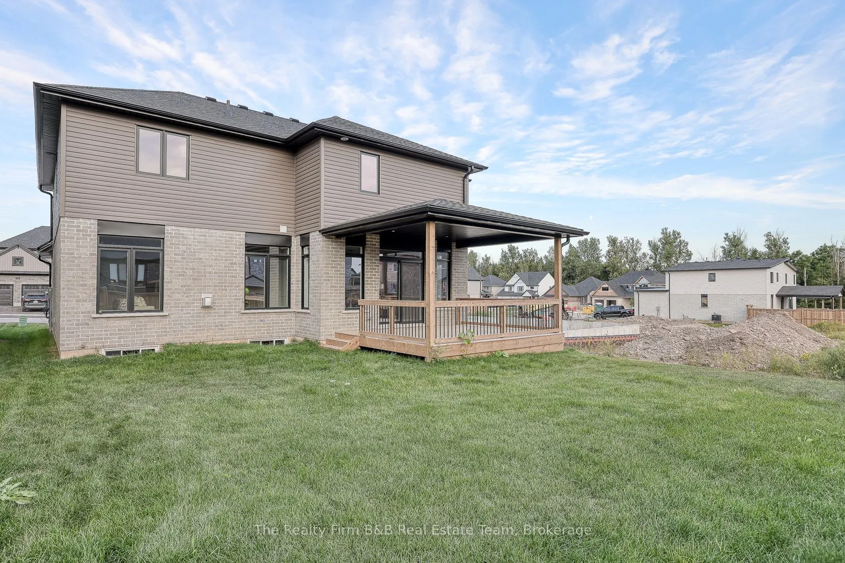 100 GRAYDON Drive