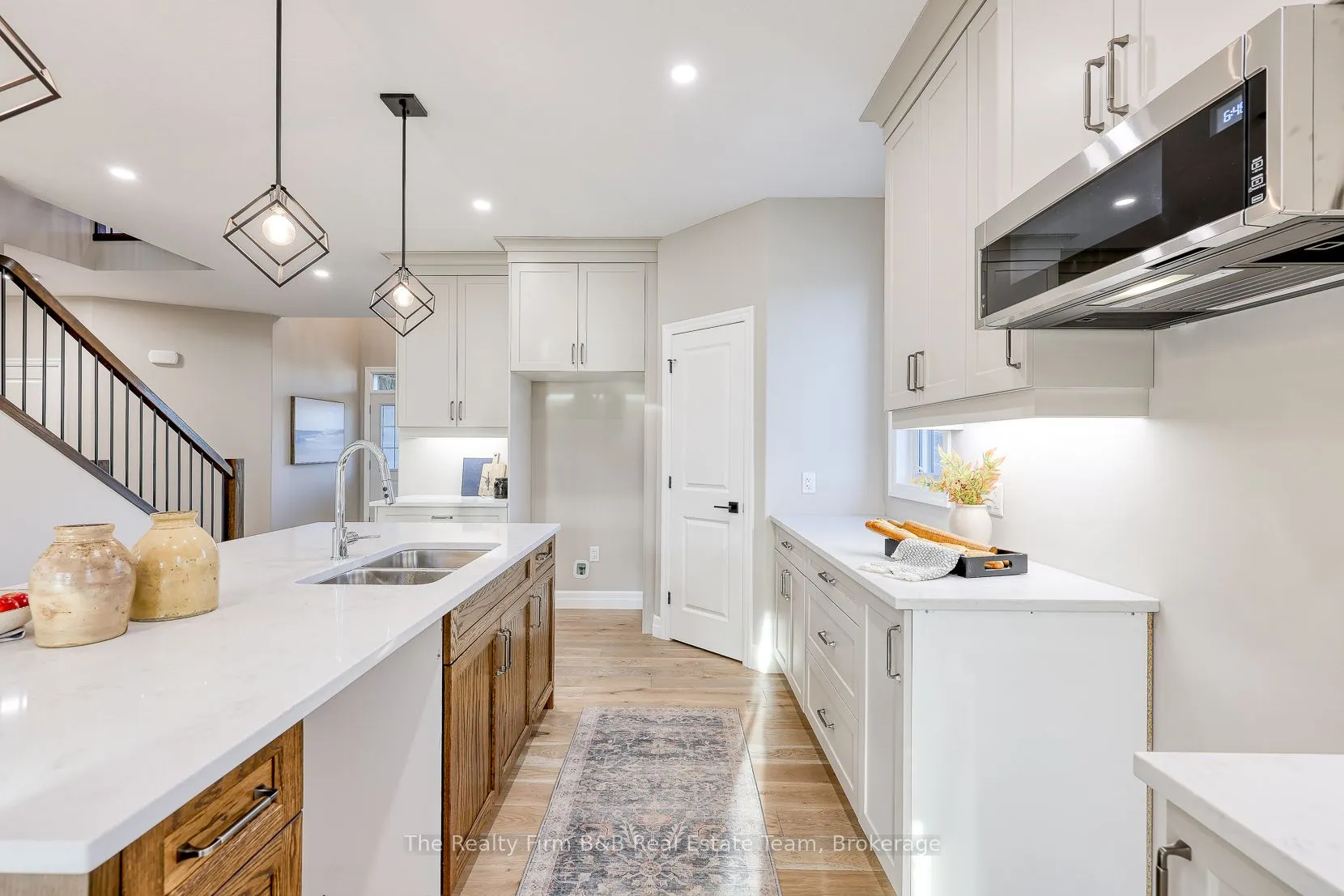 100 GRAYDON Drive